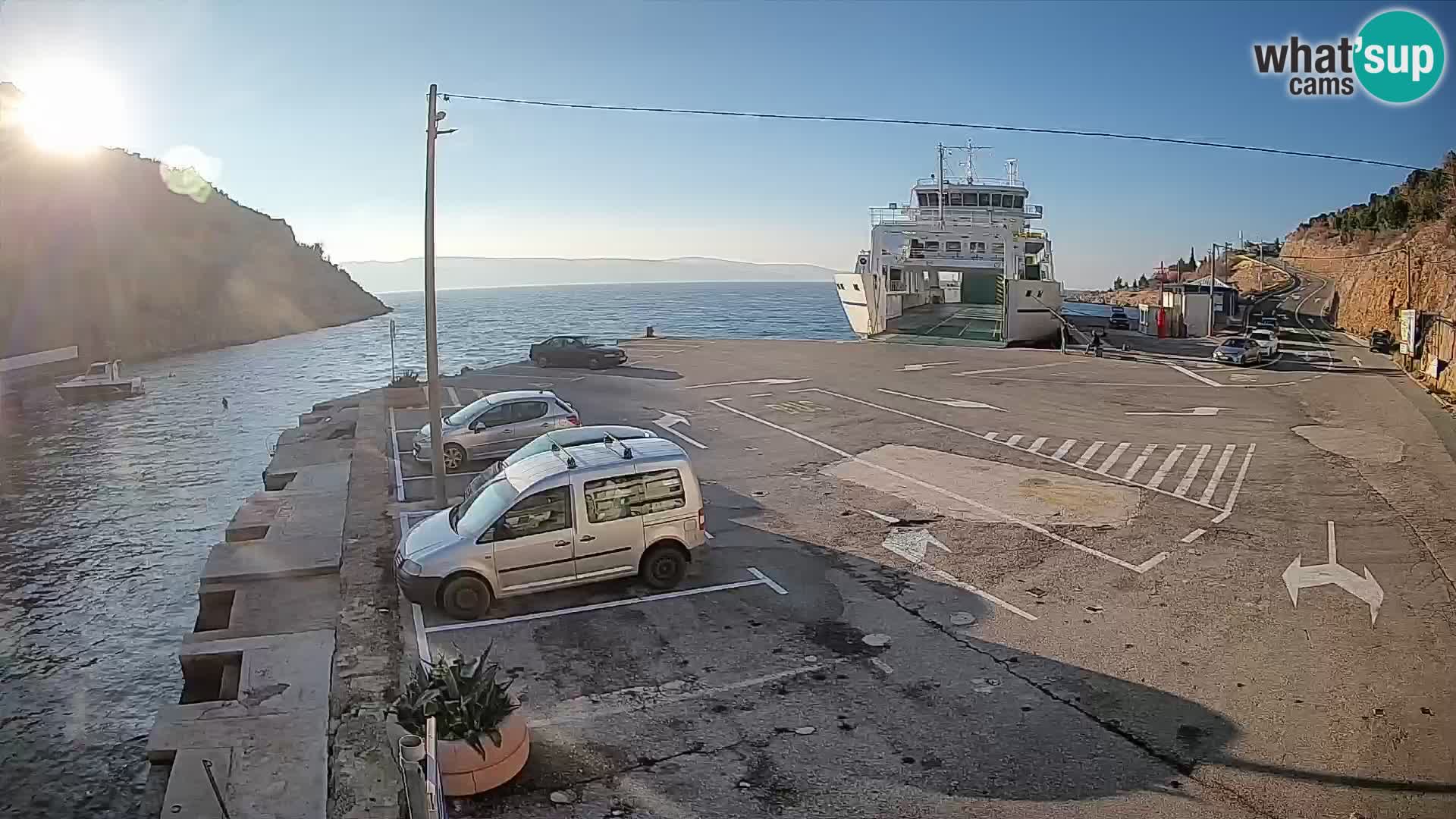 Webcam Prizna ferry port to Pag island