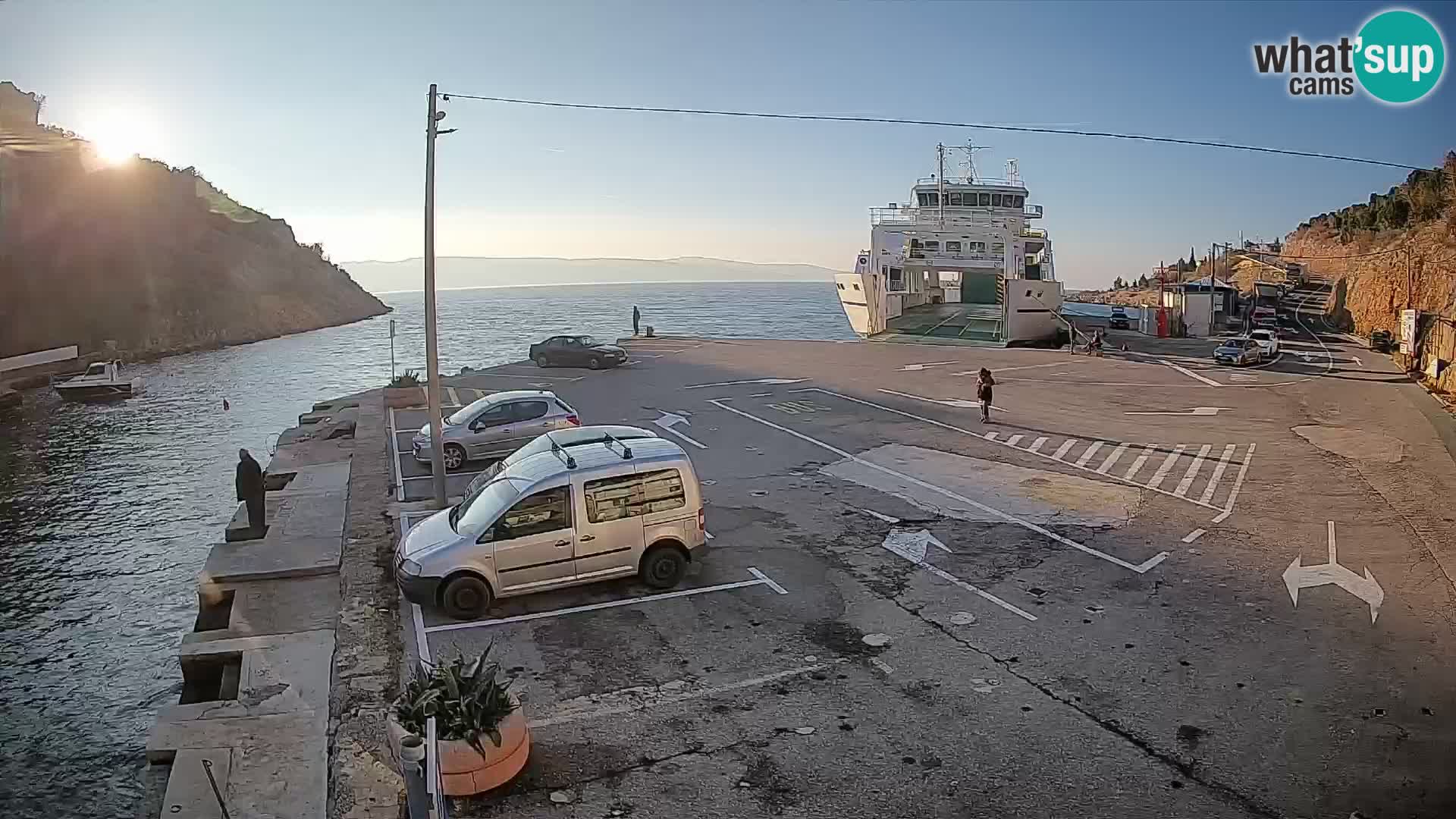 Webcam Prizna ferry port to Pag island