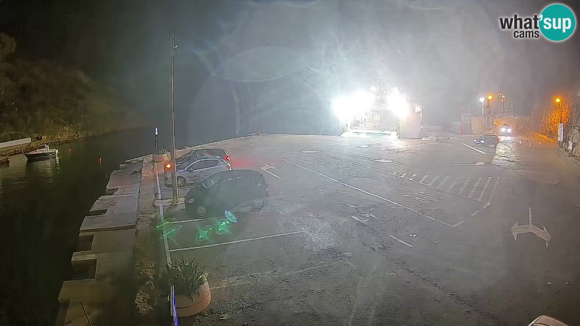 Webcam del puerto de ferris de Prizna – hacia la isla de Pag