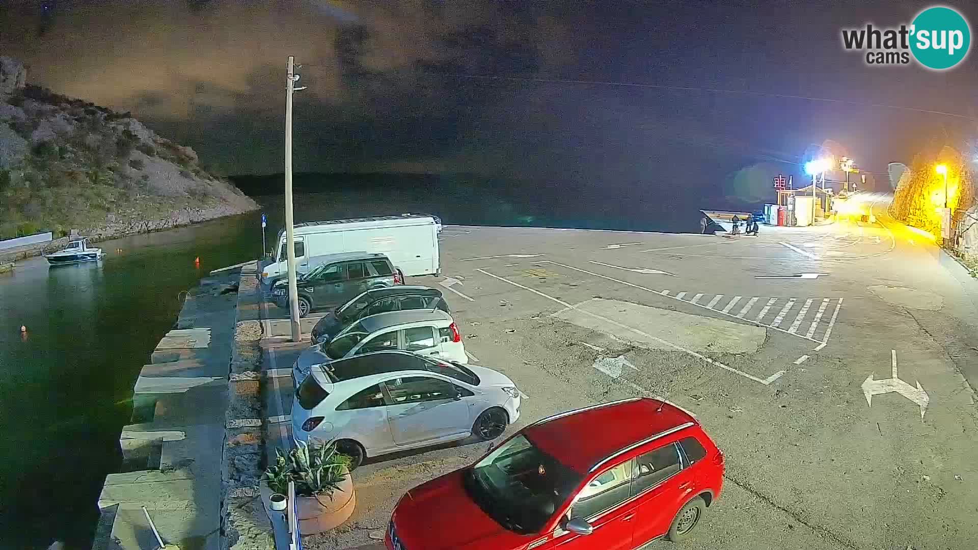 Web kamera trajektna luka Prizna – prema otoku Pag