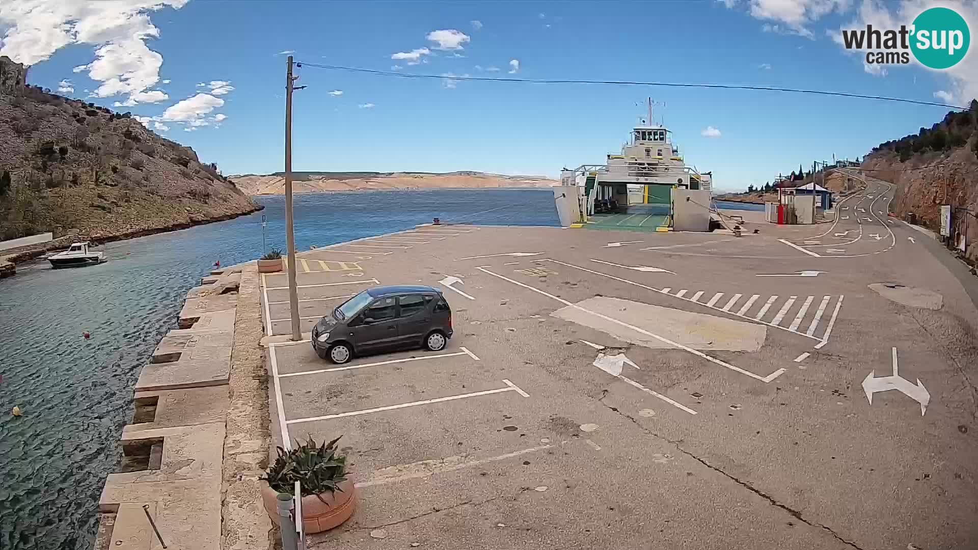 Webcam Prizna ferry port to Pag island