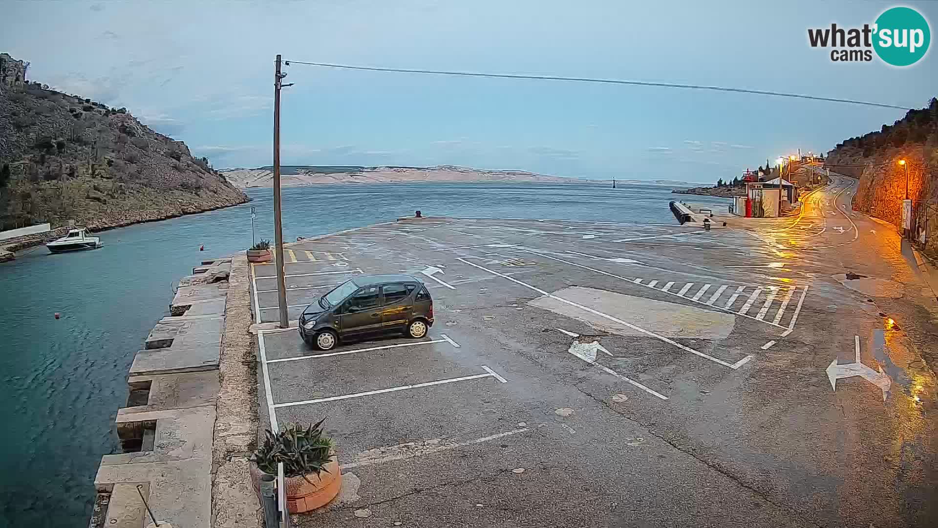 Webcam port de ferry de Prizna – vers l’île de Pag