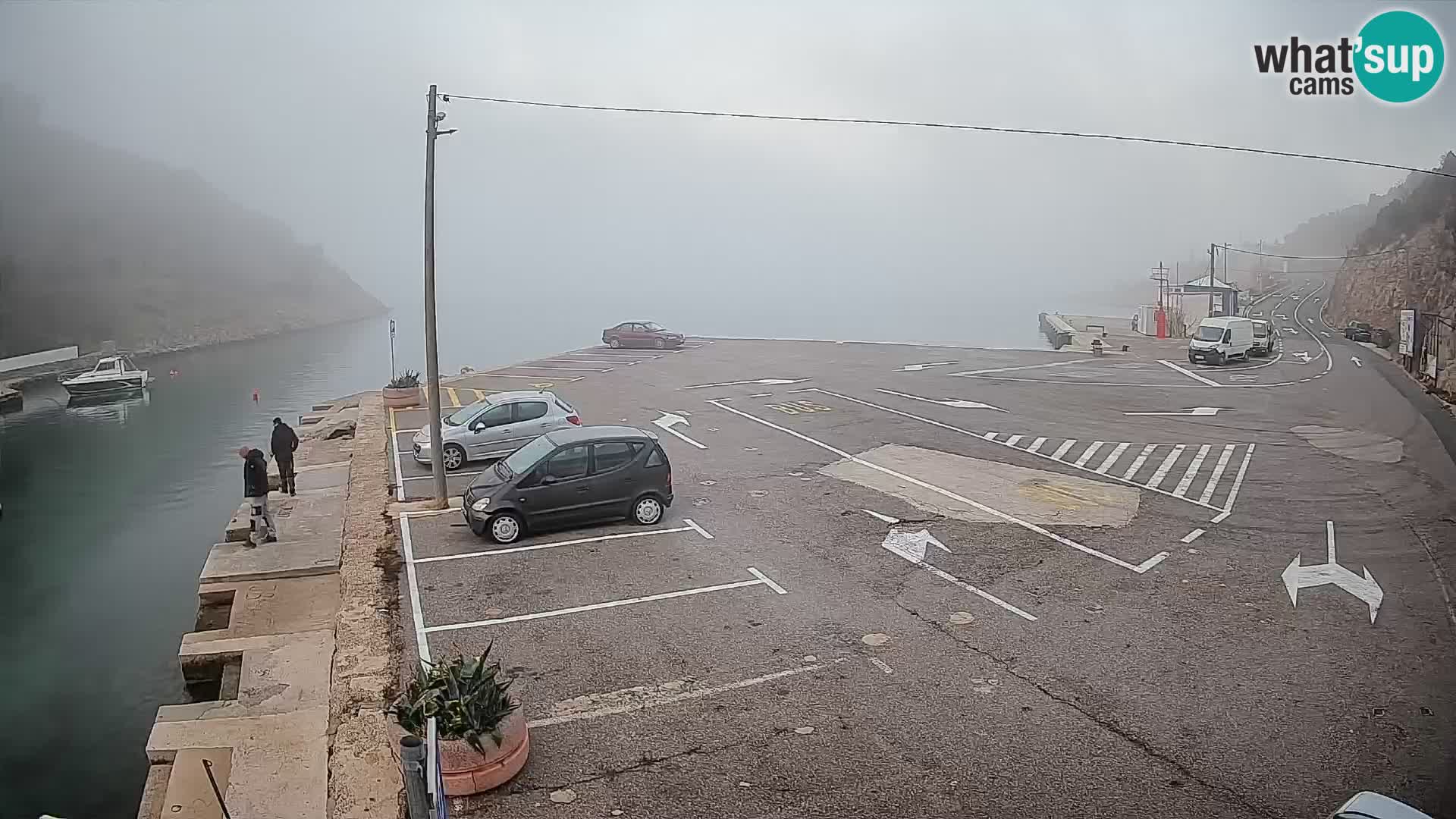 Webcam Prizna ferry port to Pag island