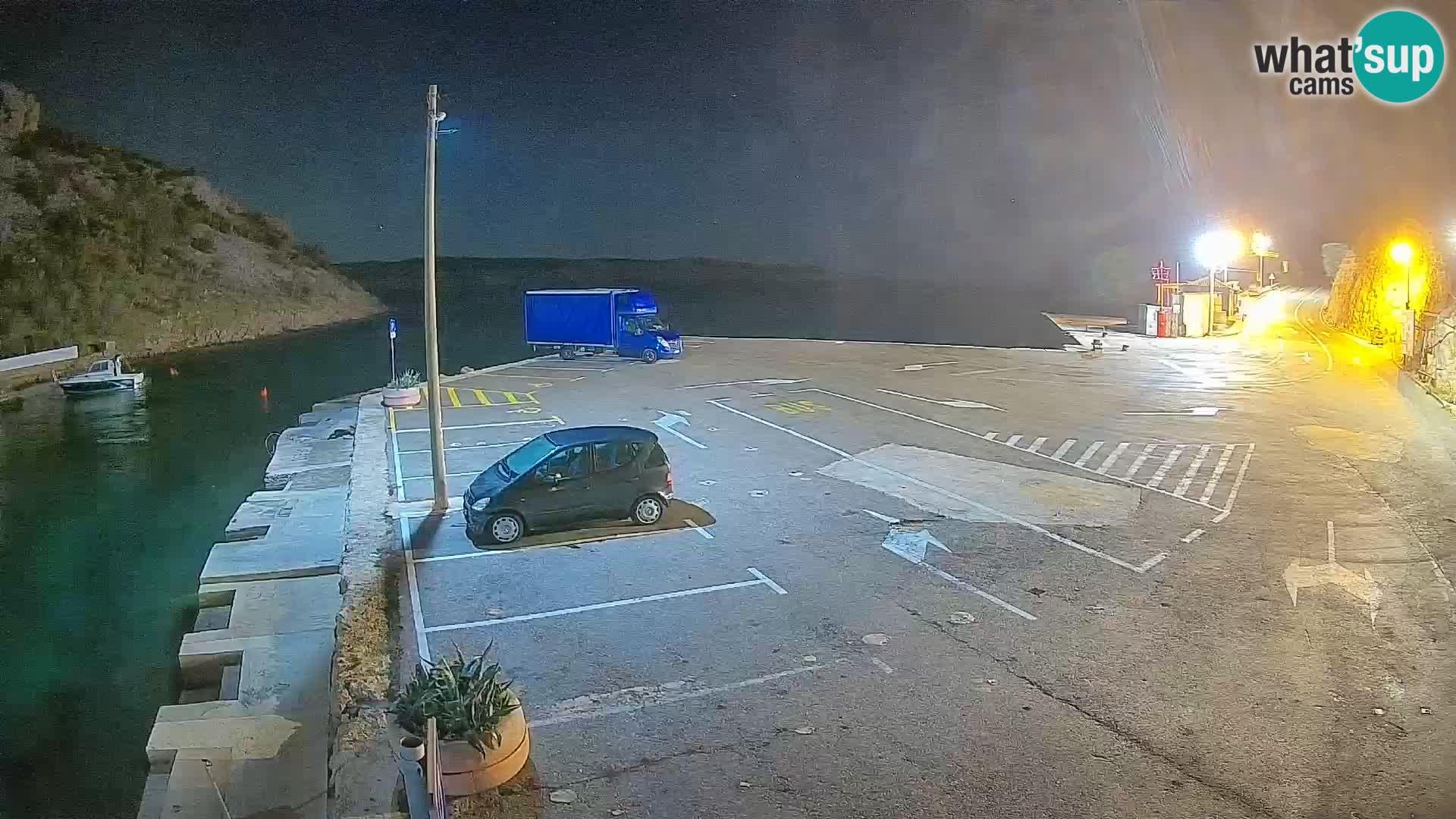 Webcam port de ferry de Prizna – vers l’île de Pag