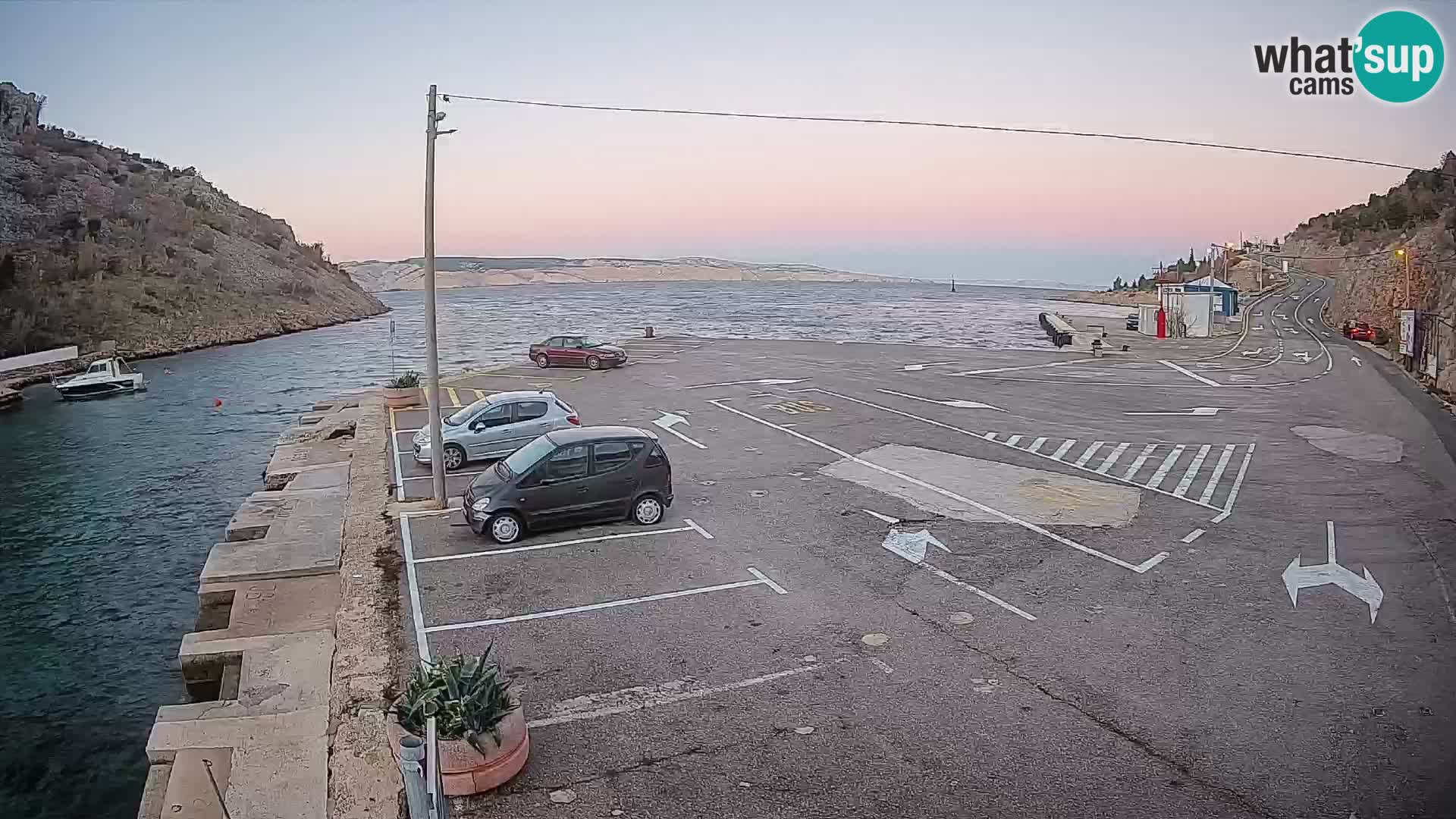 Webcam Prizna ferry port to Pag island