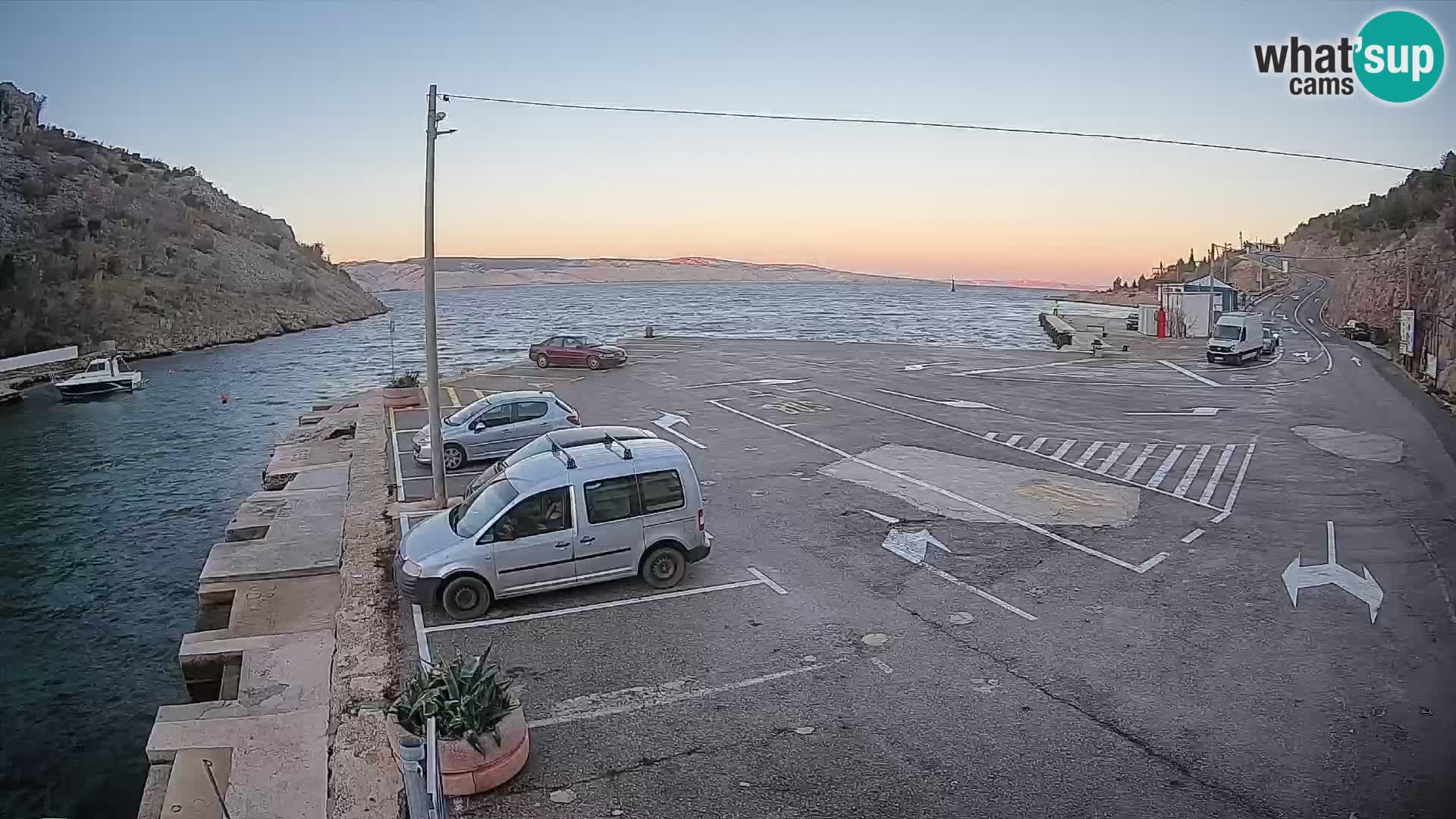Webcam Prizna ferry port to Pag island