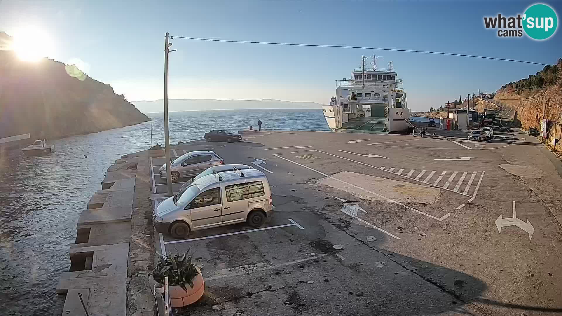 Webcam Prizna ferry port to Pag island