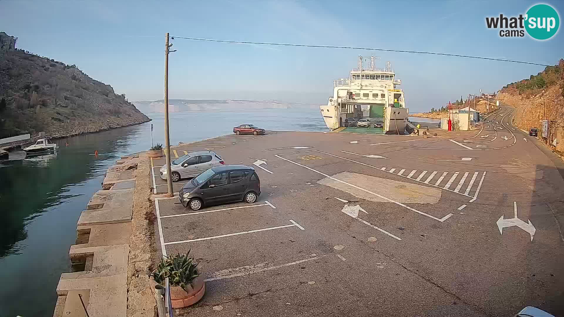 Webcam Prizna ferry port to Pag island