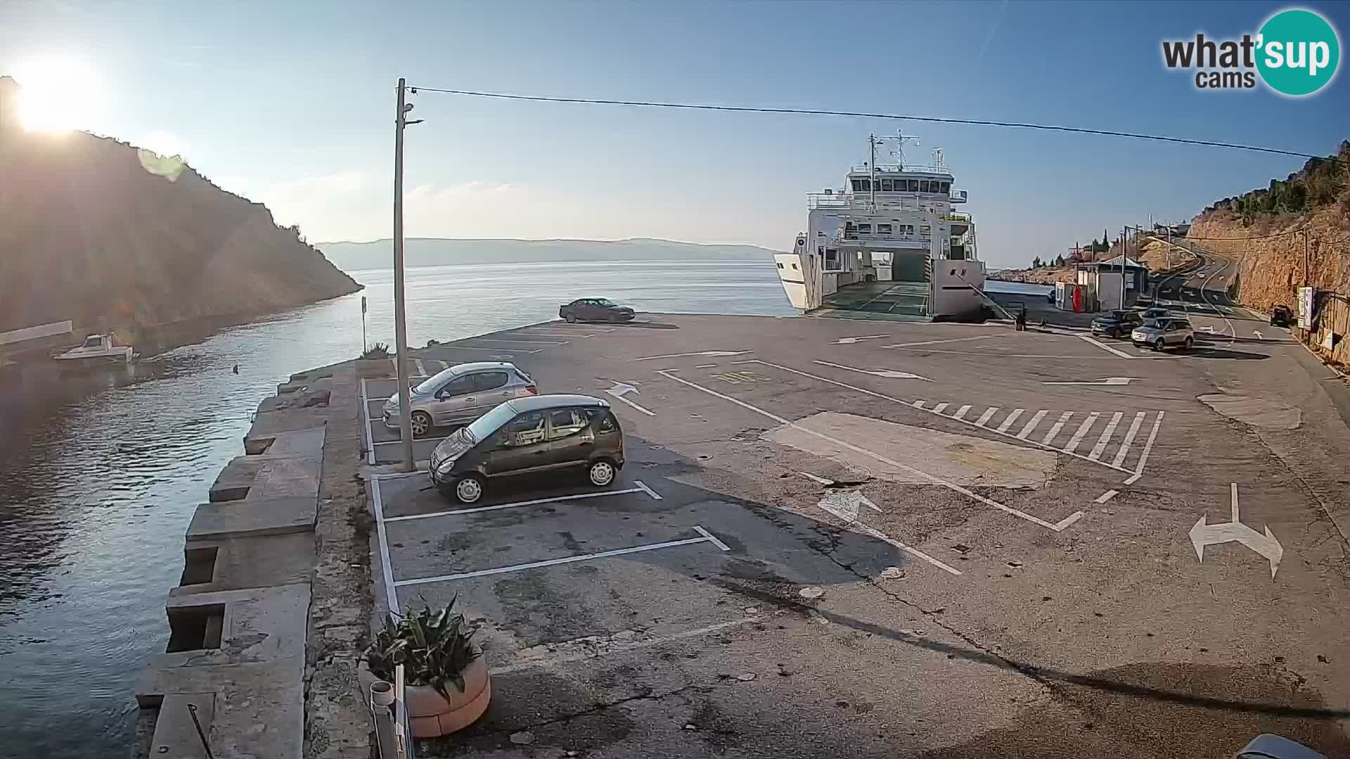 Webcam port de ferry de Prizna – vers l’île de Pag