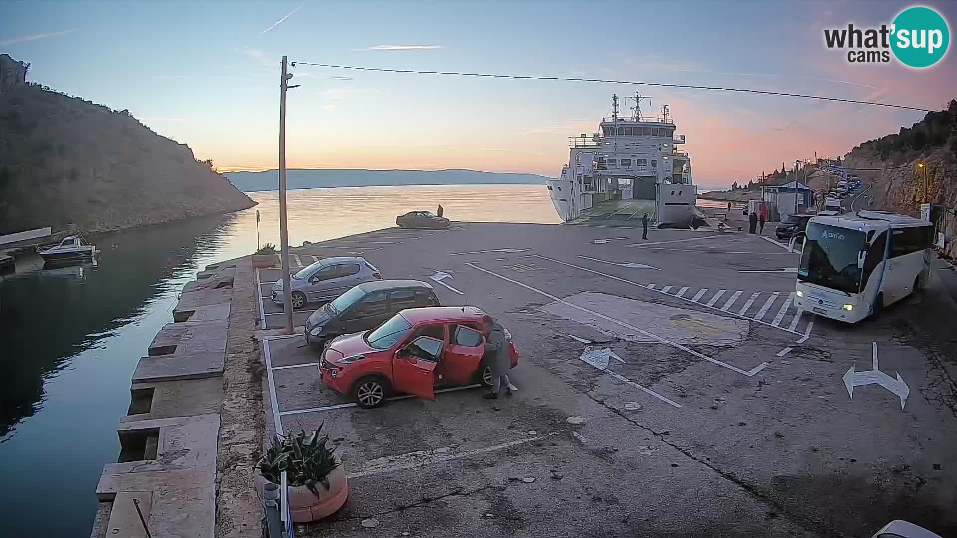 Webcam Prizna ferry port to Pag island