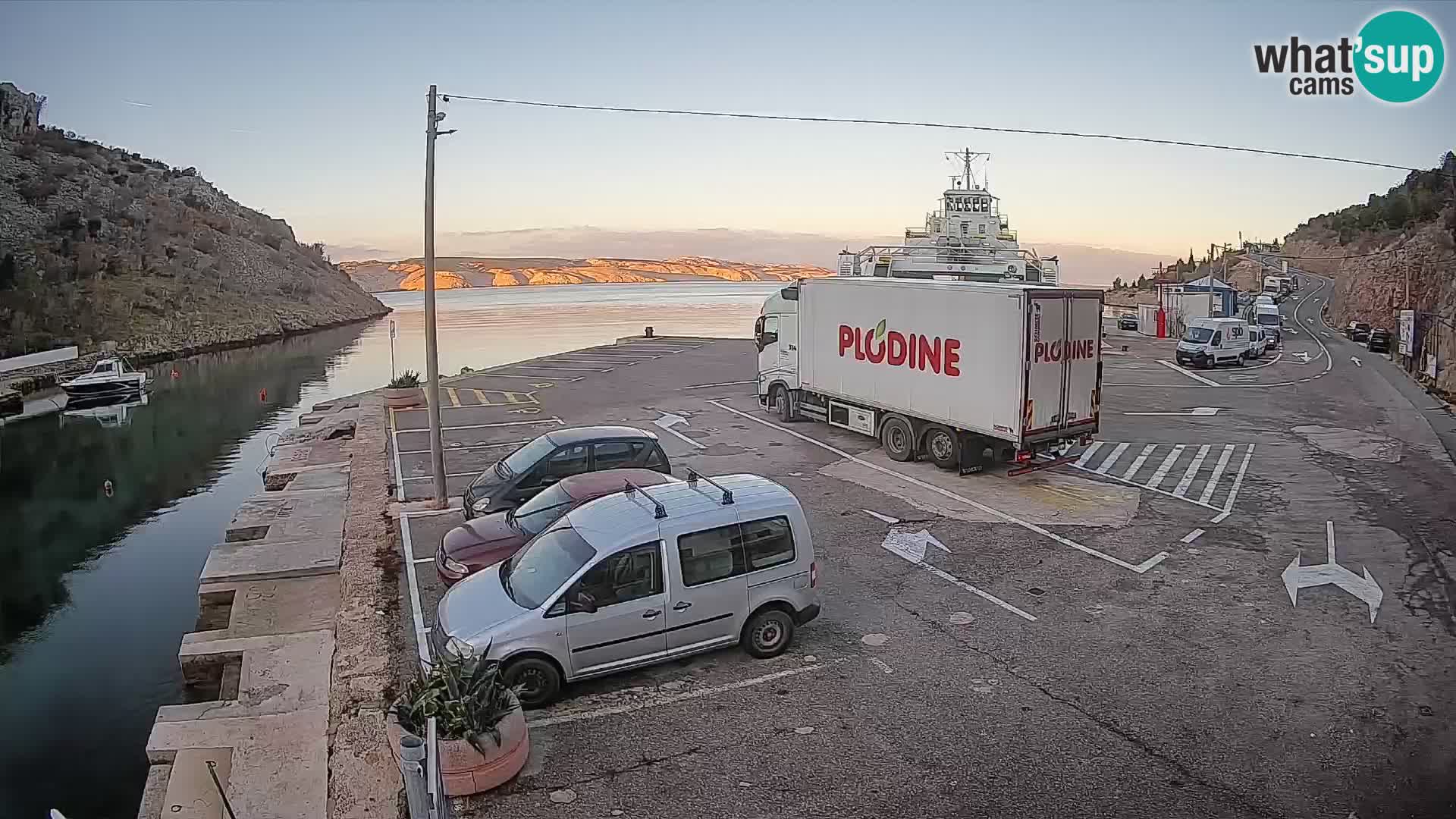 Webcam Fährhafen Prizna – zur Insel Pag