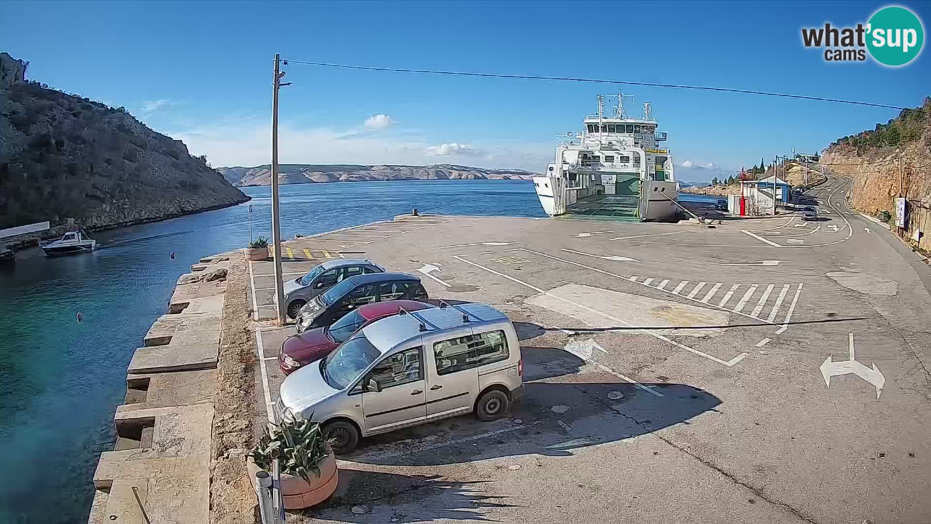 Webcam Prizna ferry port to Pag island
