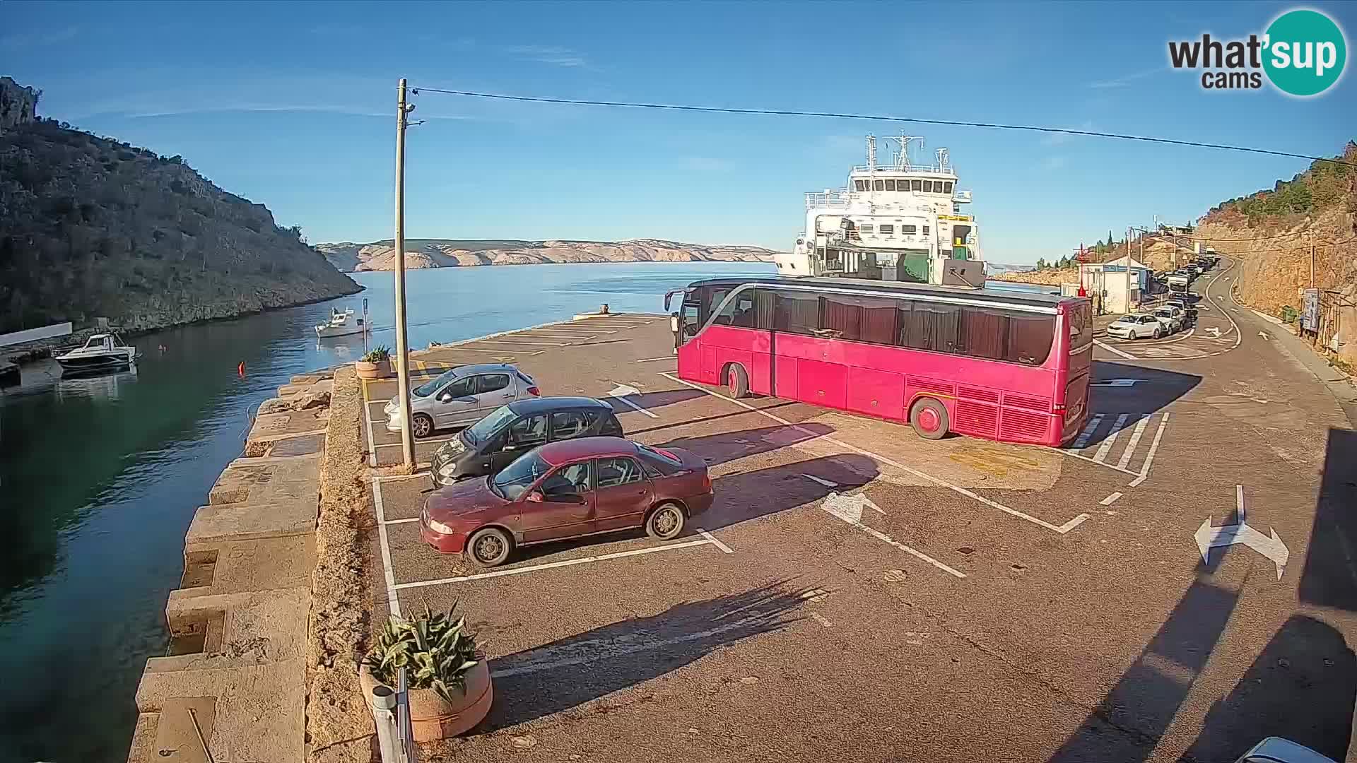 Webcam Prizna ferry port to Pag island