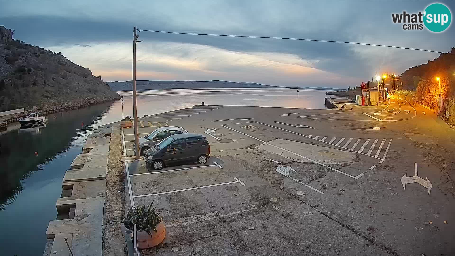 Webcam Prizna ferry port to Pag island