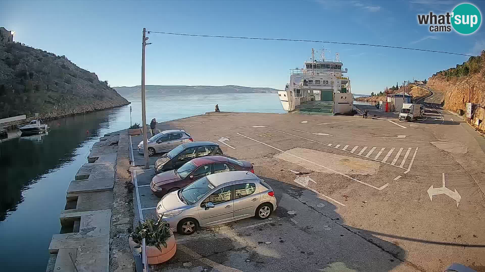 Webcam Prizna ferry port to Pag island