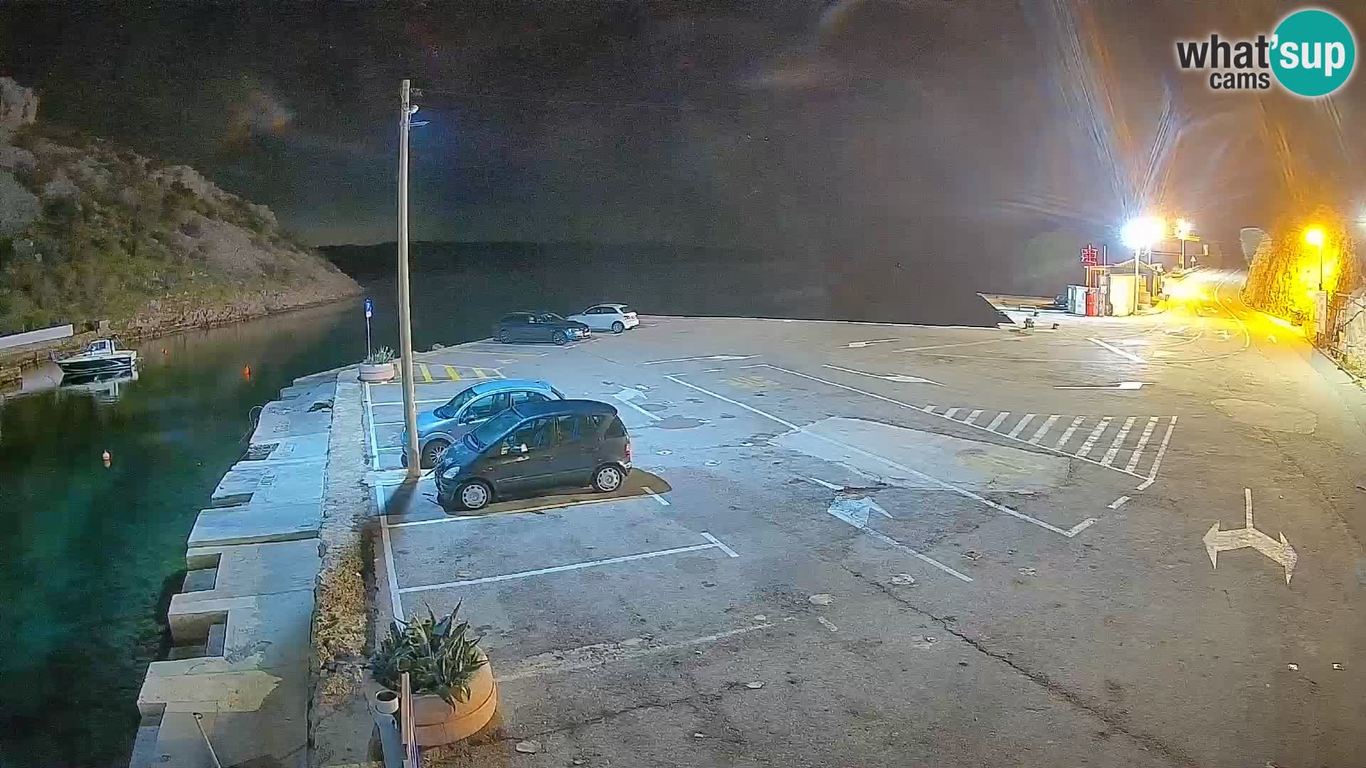 Webcam del puerto de ferris de Prizna – hacia la isla de Pag