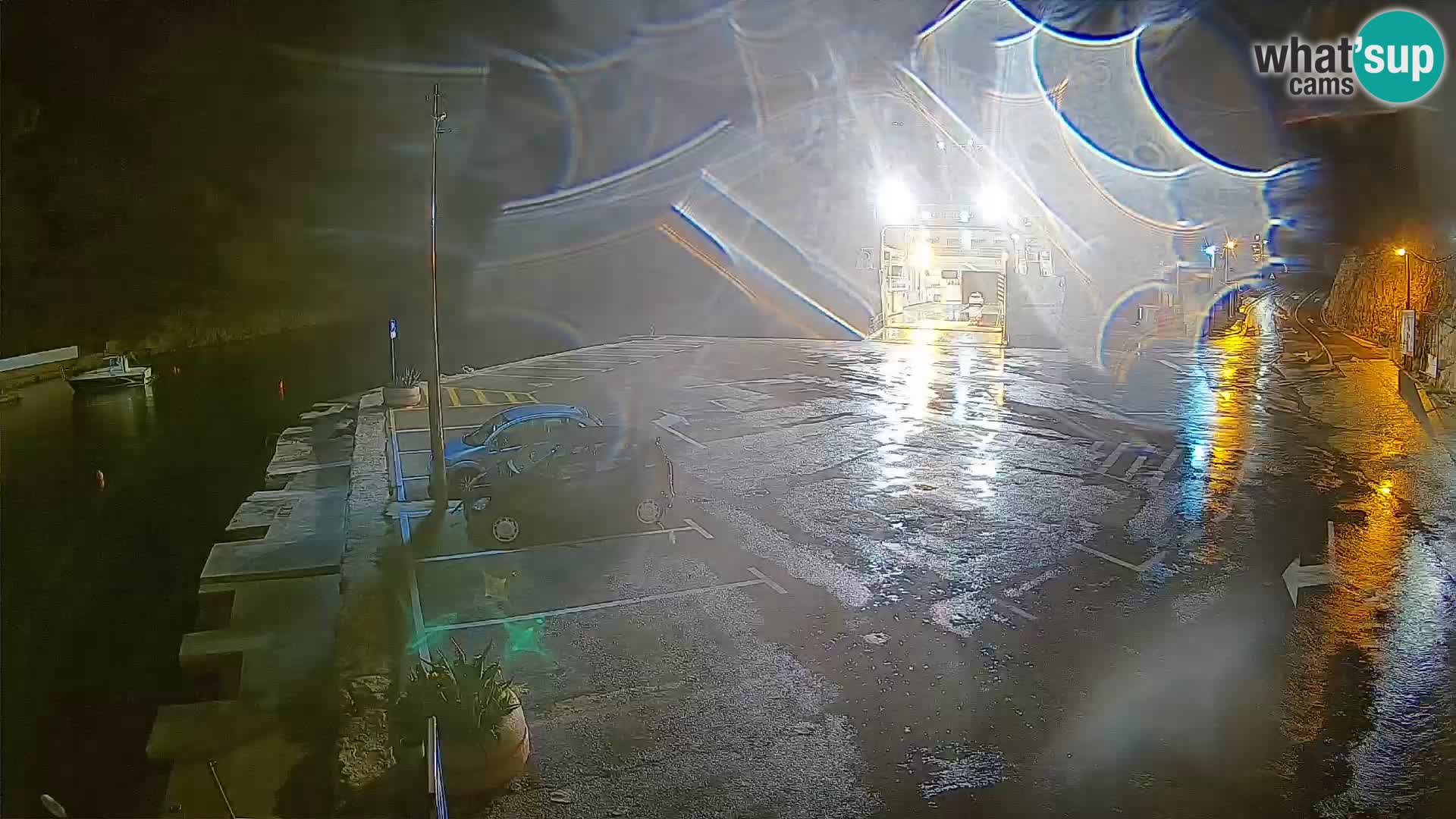 Webcam port de ferry de Prizna – vers l’île de Pag