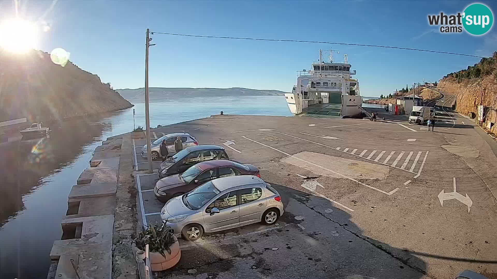 Webcam Prizna ferry port to Pag island