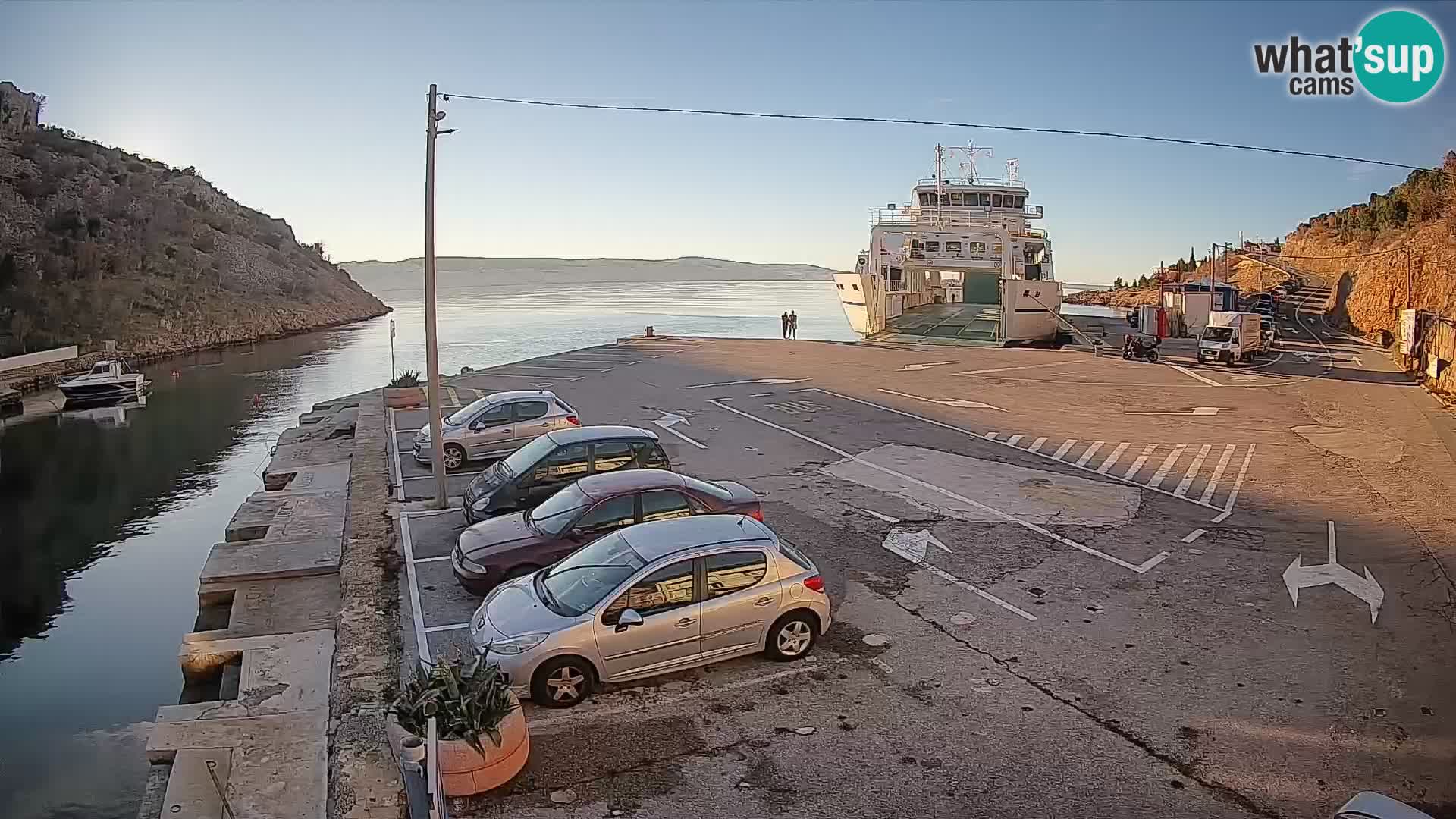 Webcam Prizna ferry port to Pag island