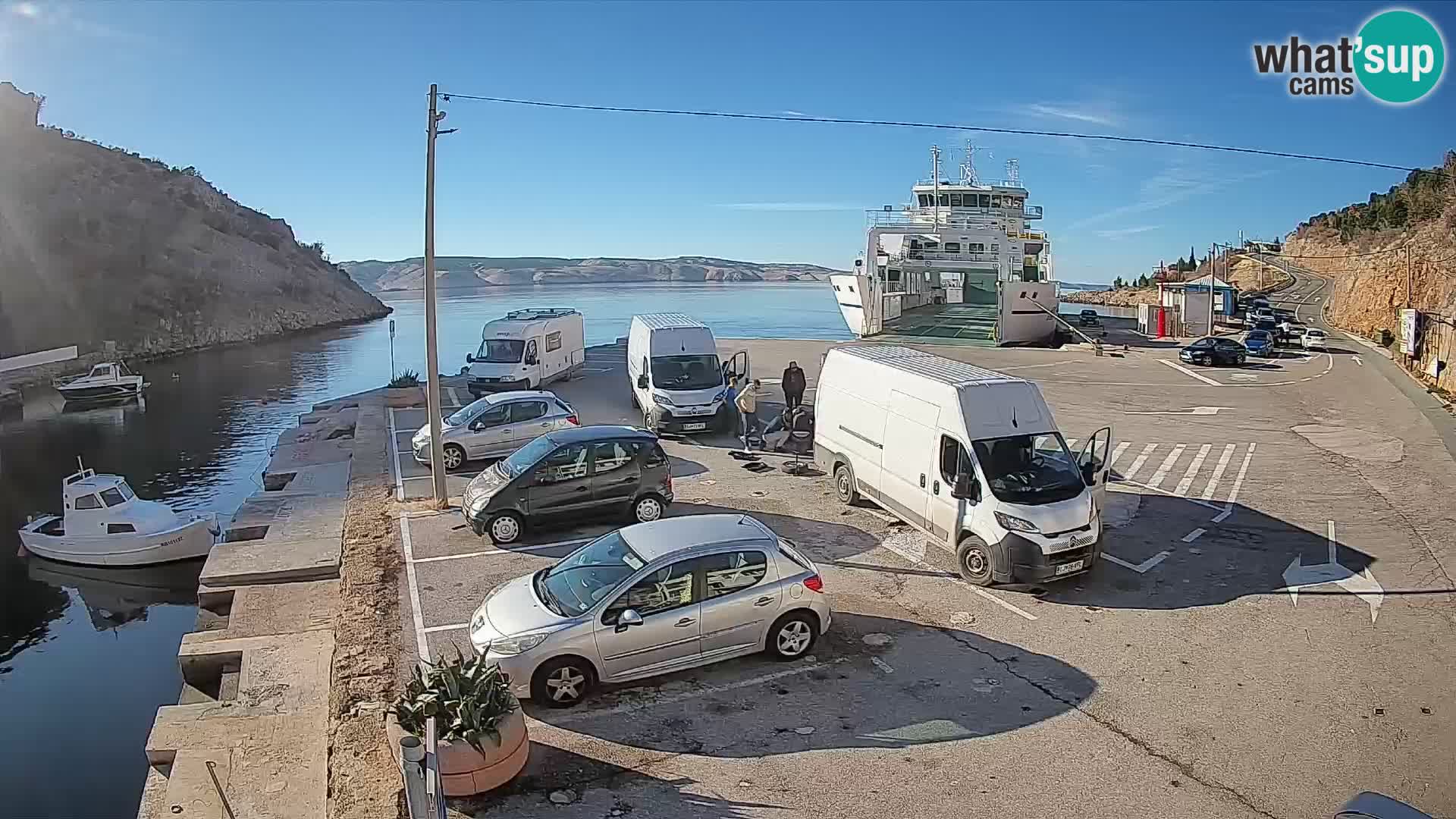 Webcam Prizna ferry port to Pag island