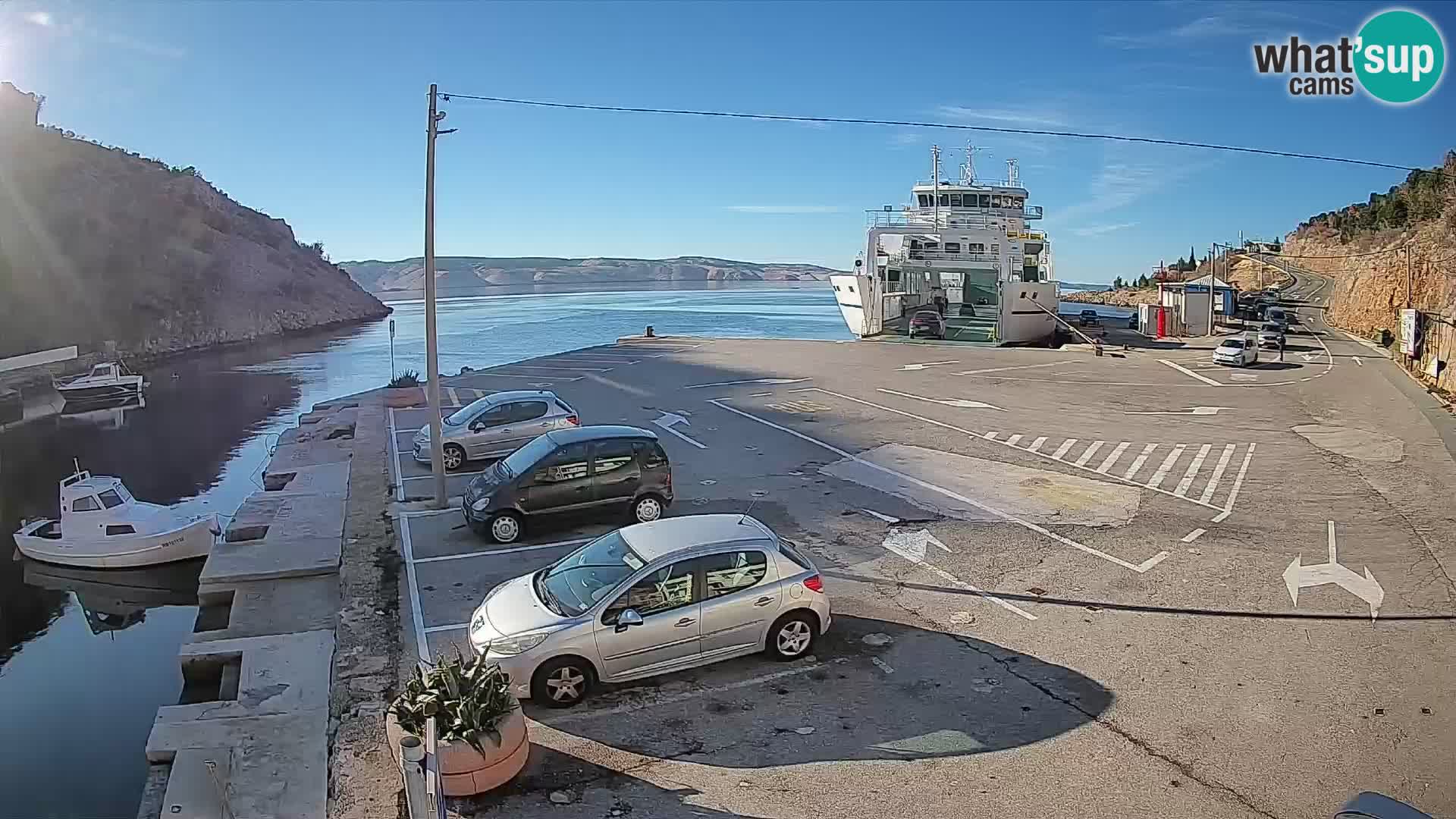 Webcam Prizna ferry port to Pag island