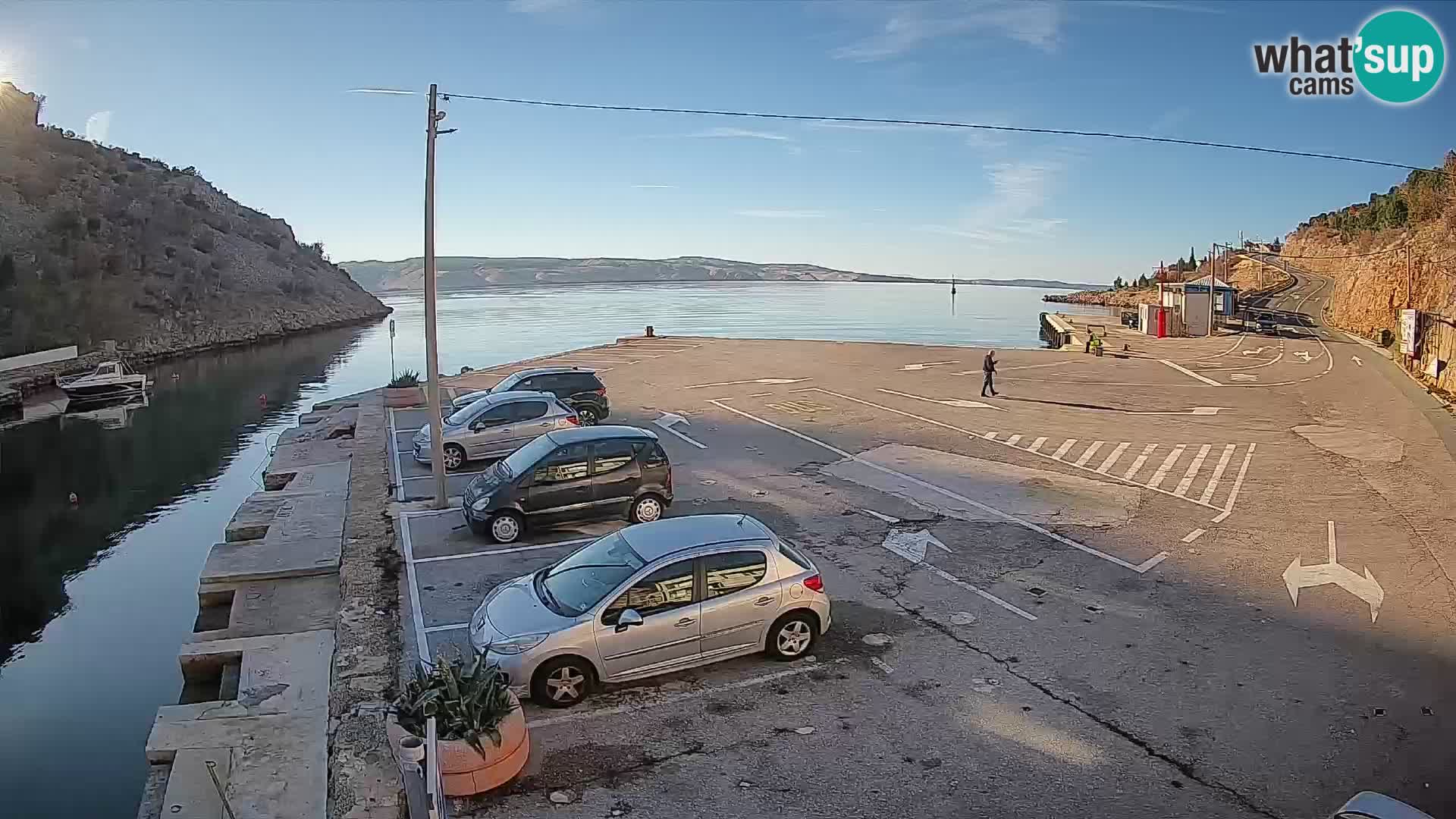 Webcam Prizna ferry port to Pag island