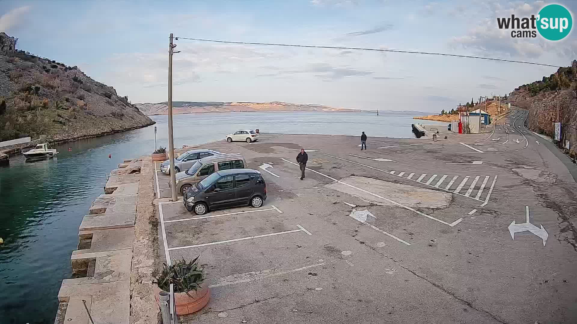 Webcam Prizna ferry port to Pag island
