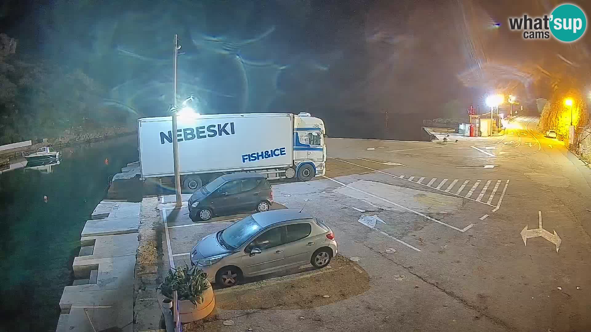 Webcam del puerto de ferris de Prizna – hacia la isla de Pag