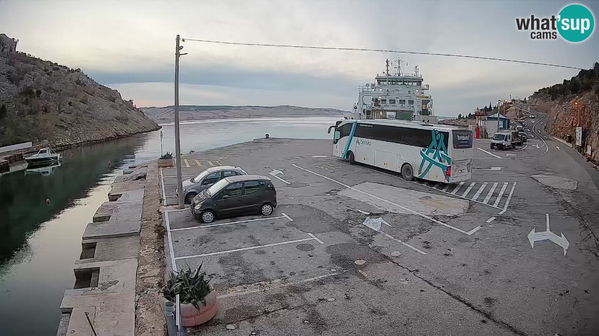 Webcam Fährhafen Prizna – zur Insel Pag