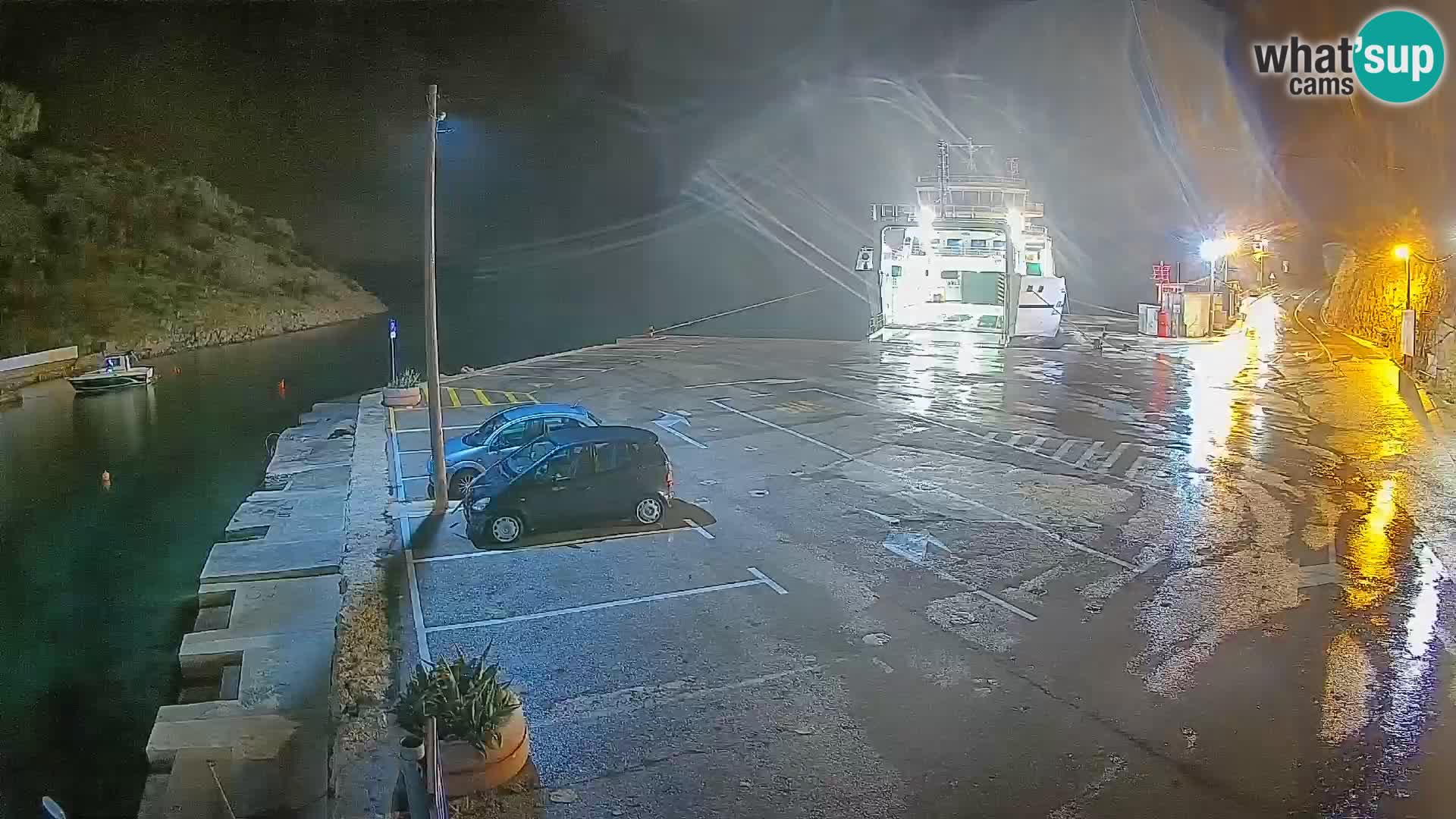 Webcam Prizna ferry port to Pag island