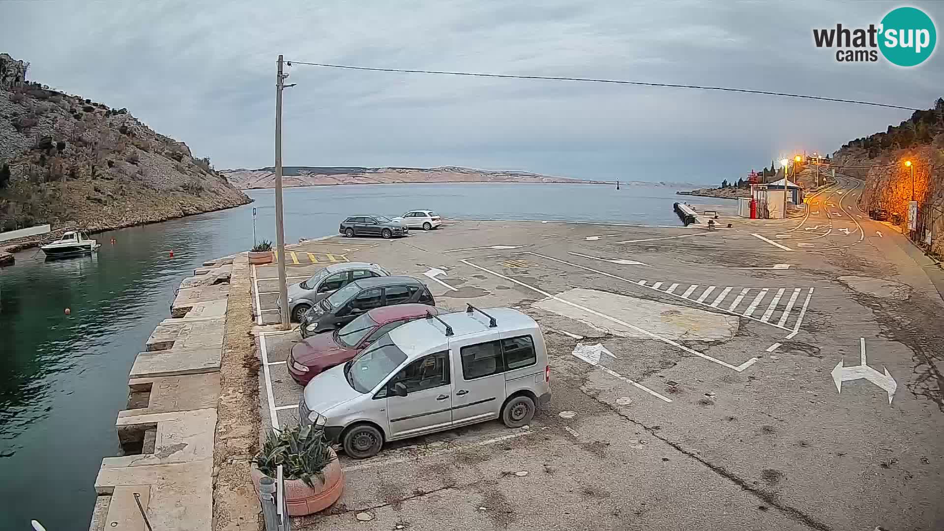 Webcam Fährhafen Prizna – zur Insel Pag