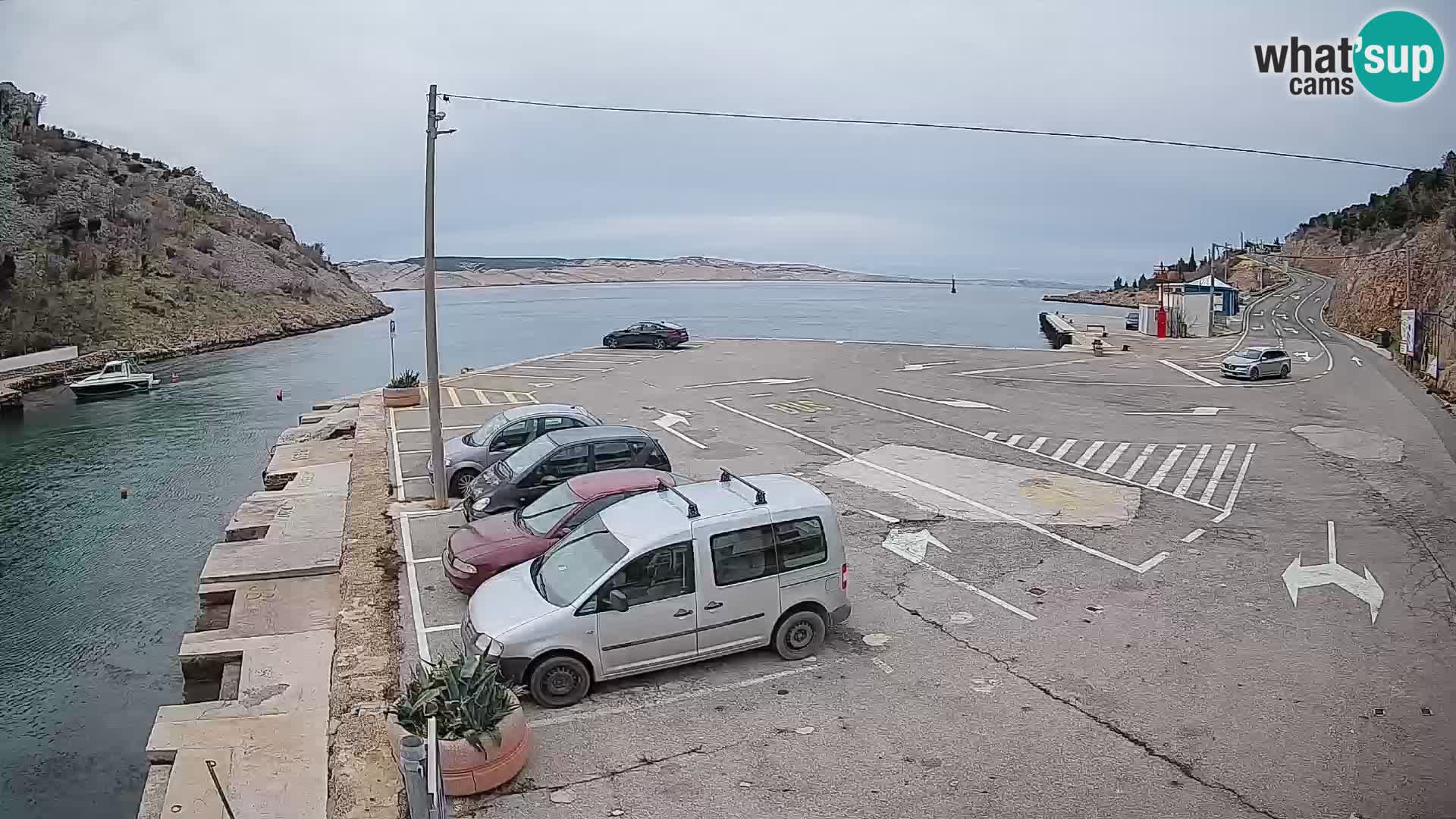 Webcam Prizna ferry port to Pag island