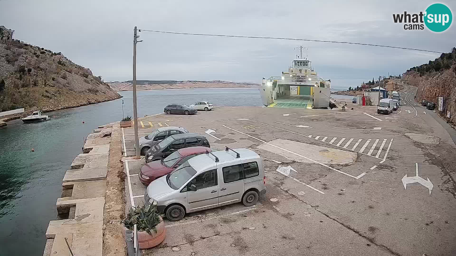 Webcam Prizna ferry port to Pag island