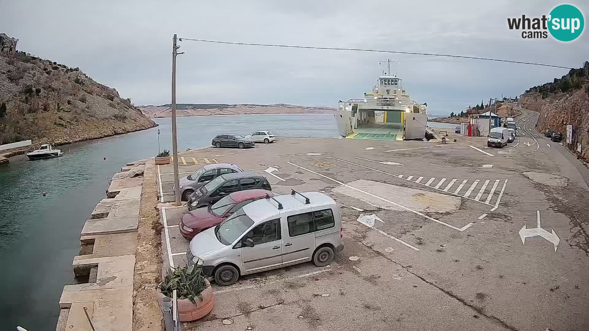 Webcam Prizna ferry port to Pag island
