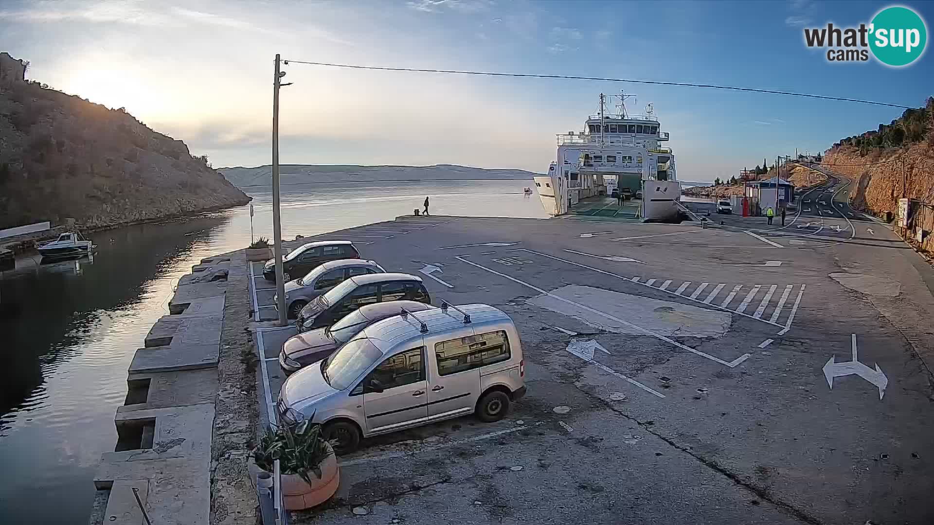 Webcam Prizna ferry port to Pag island