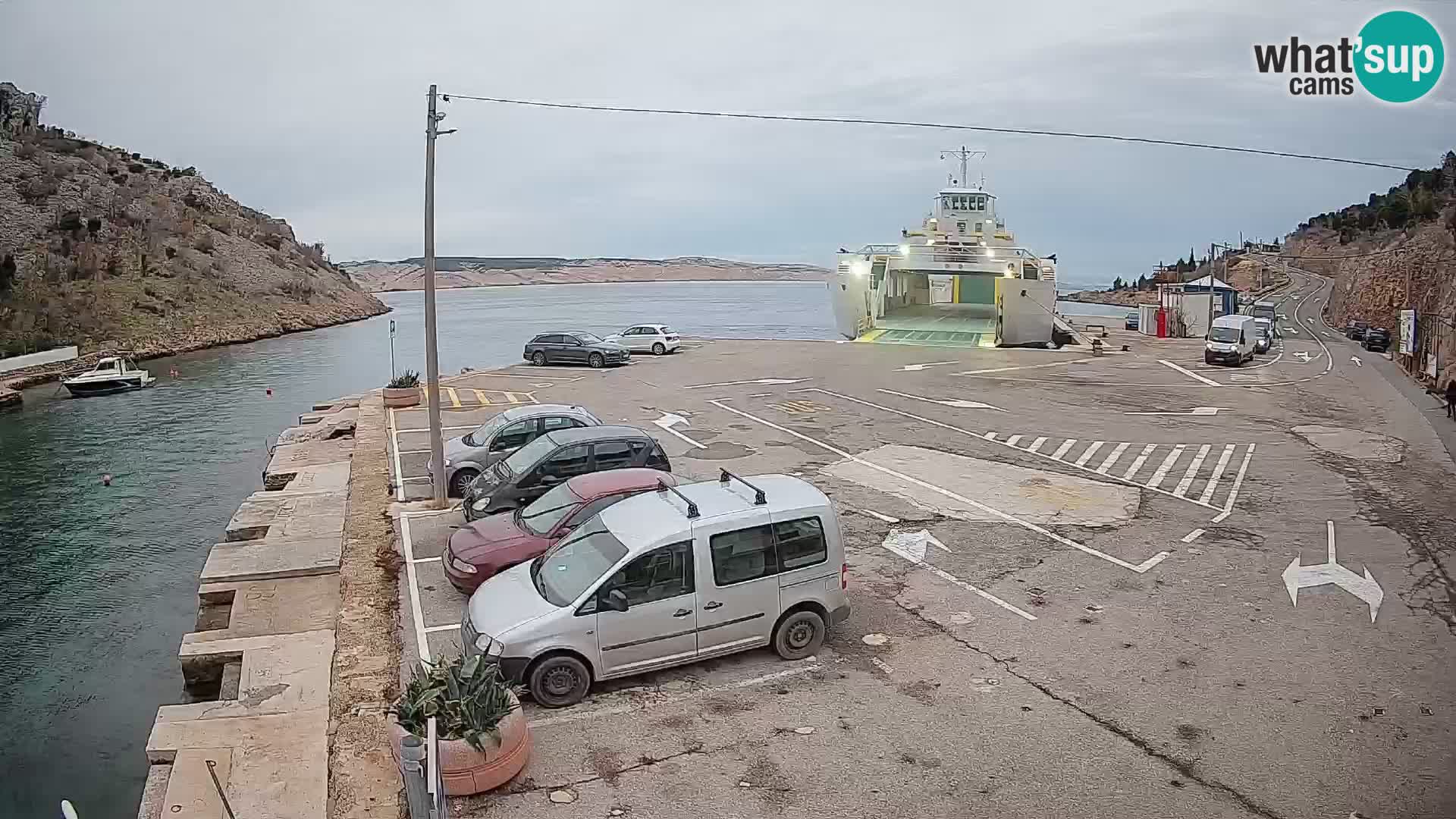 Webcam Prizna ferry port to Pag island