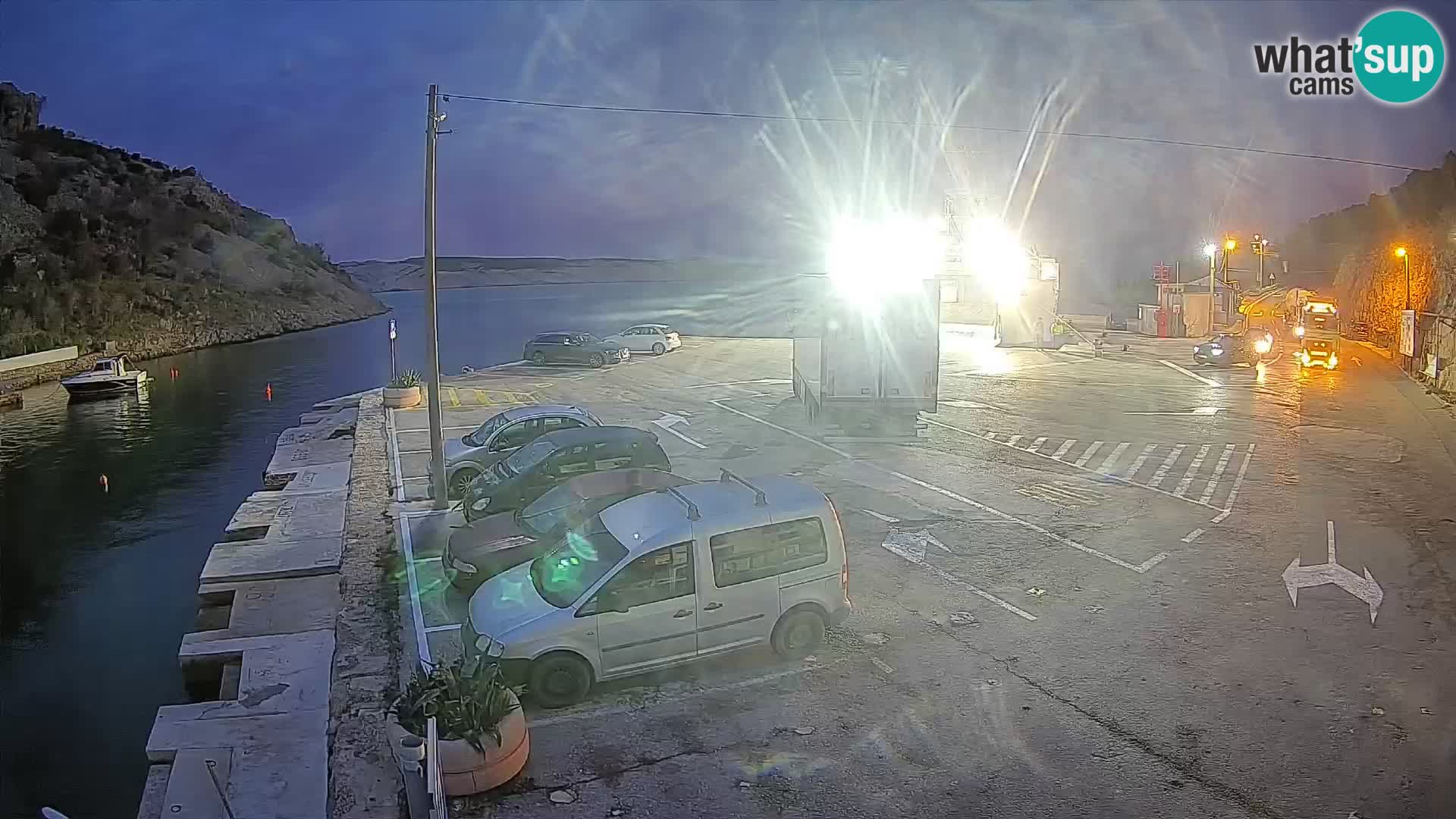 Webcam Fährhafen Prizna – zur Insel Pag