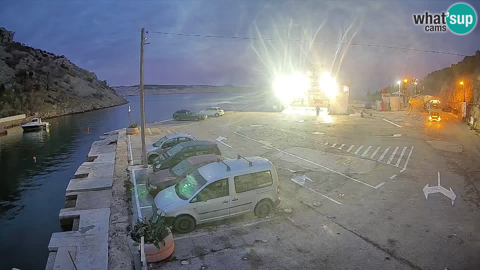 Webcam Prizna ferry port to Pag island