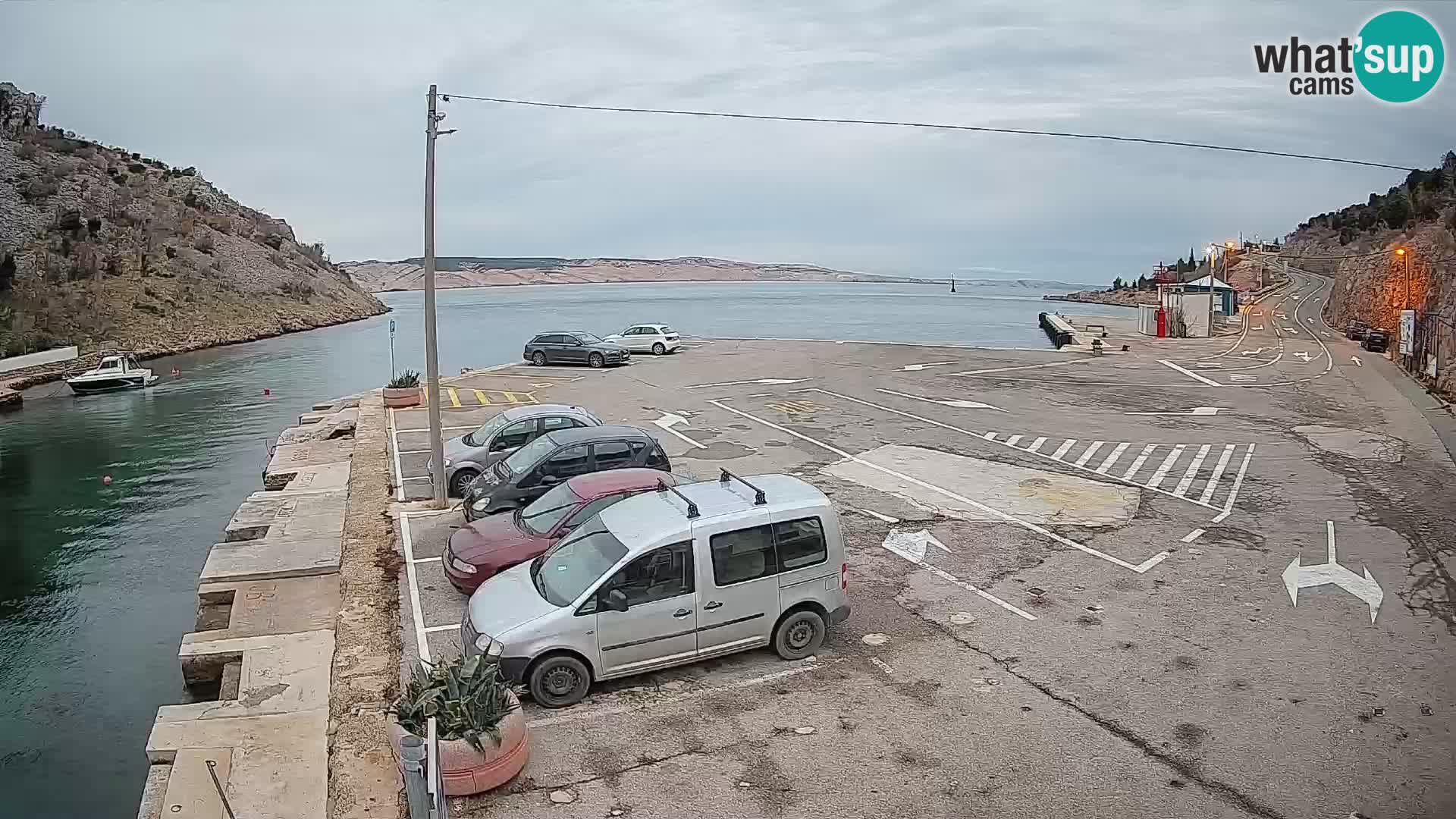 Webcam Prizna ferry port to Pag island