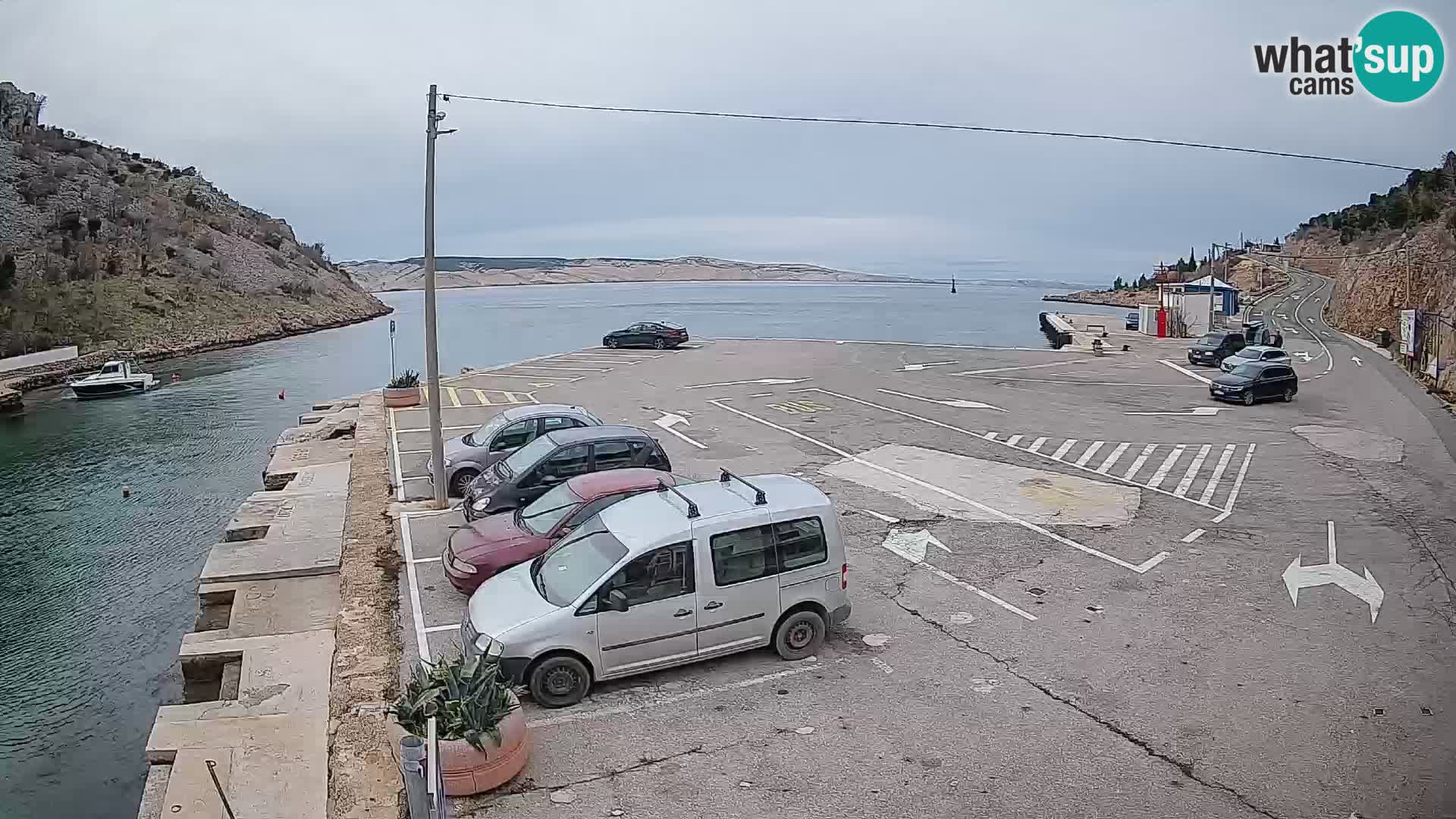Webcam Prizna ferry port to Pag island