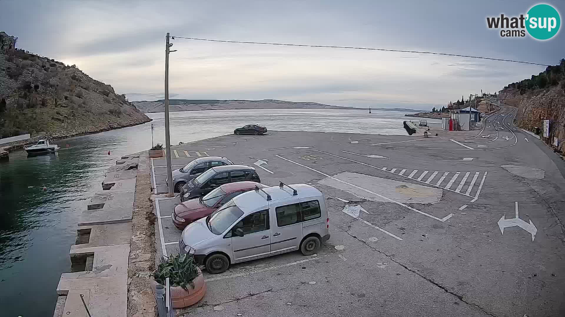 Webcam Prizna ferry port to Pag island