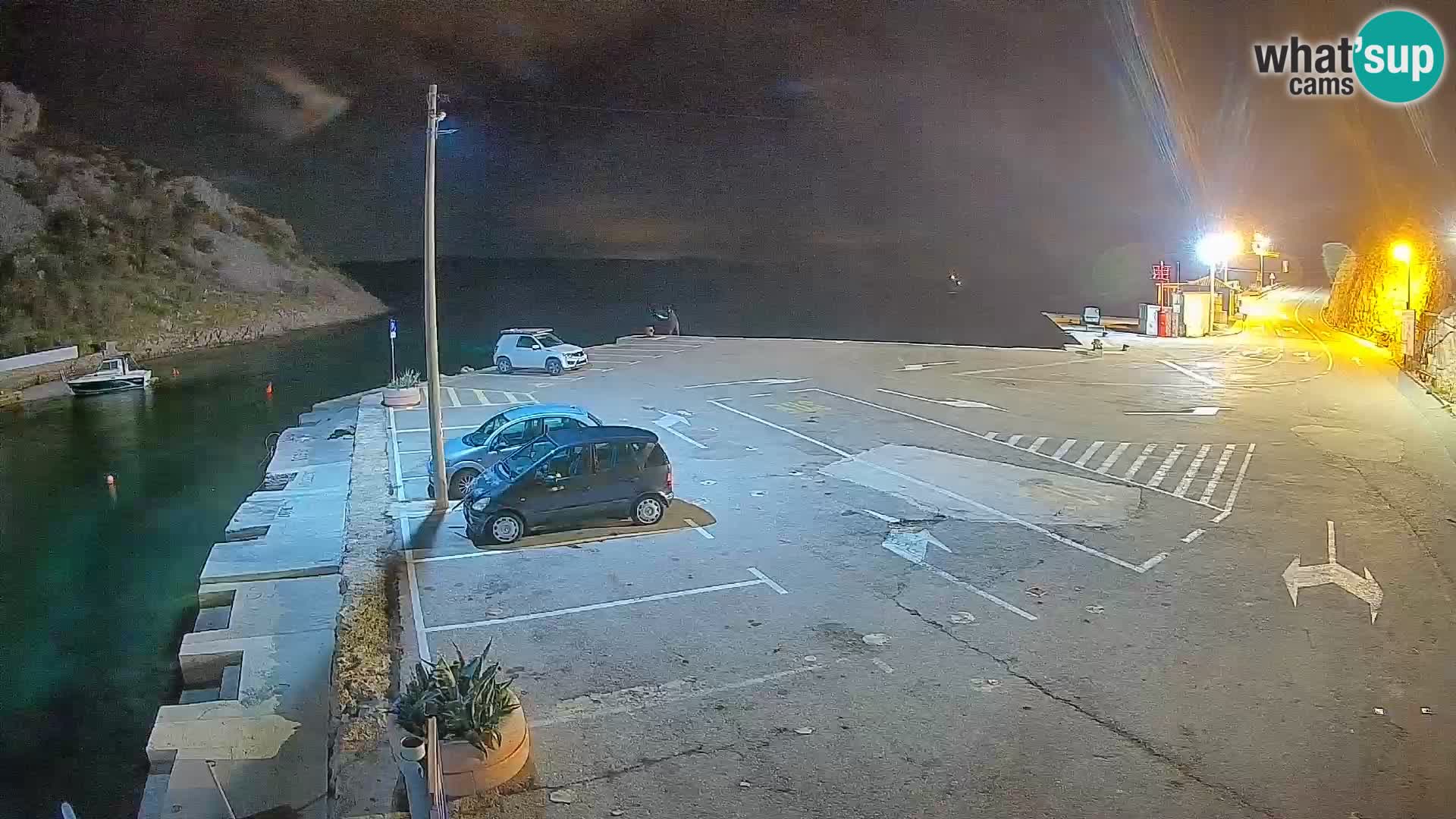 Webcam del puerto de ferris de Prizna – hacia la isla de Pag