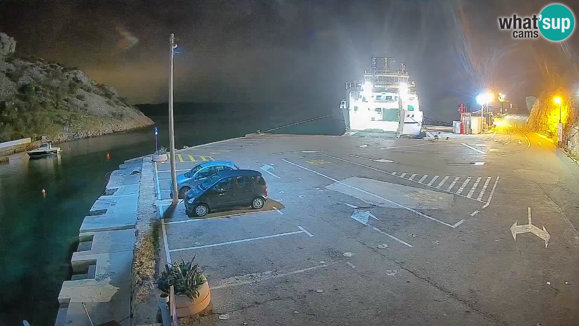 Web kamera trajektna luka Prizna – prema otoku Pag