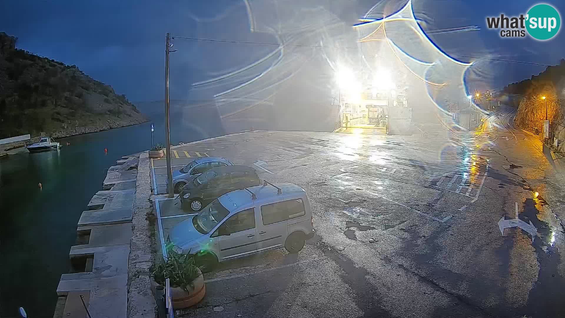 Webcam port de ferry de Prizna – vers l’île de Pag