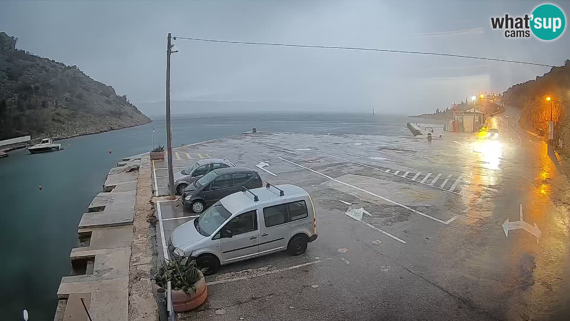 Webcam Prizna ferry port to Pag island