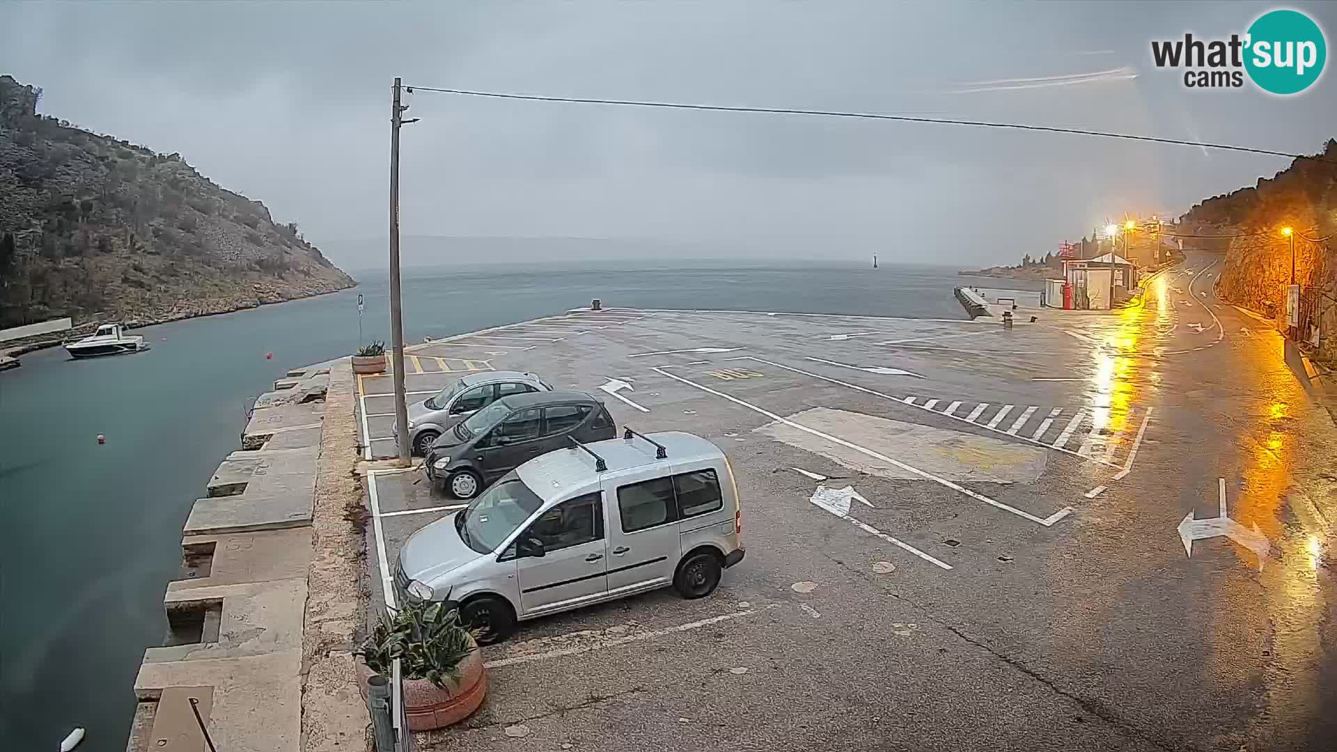 Webcam Prizna ferry port to Pag island
