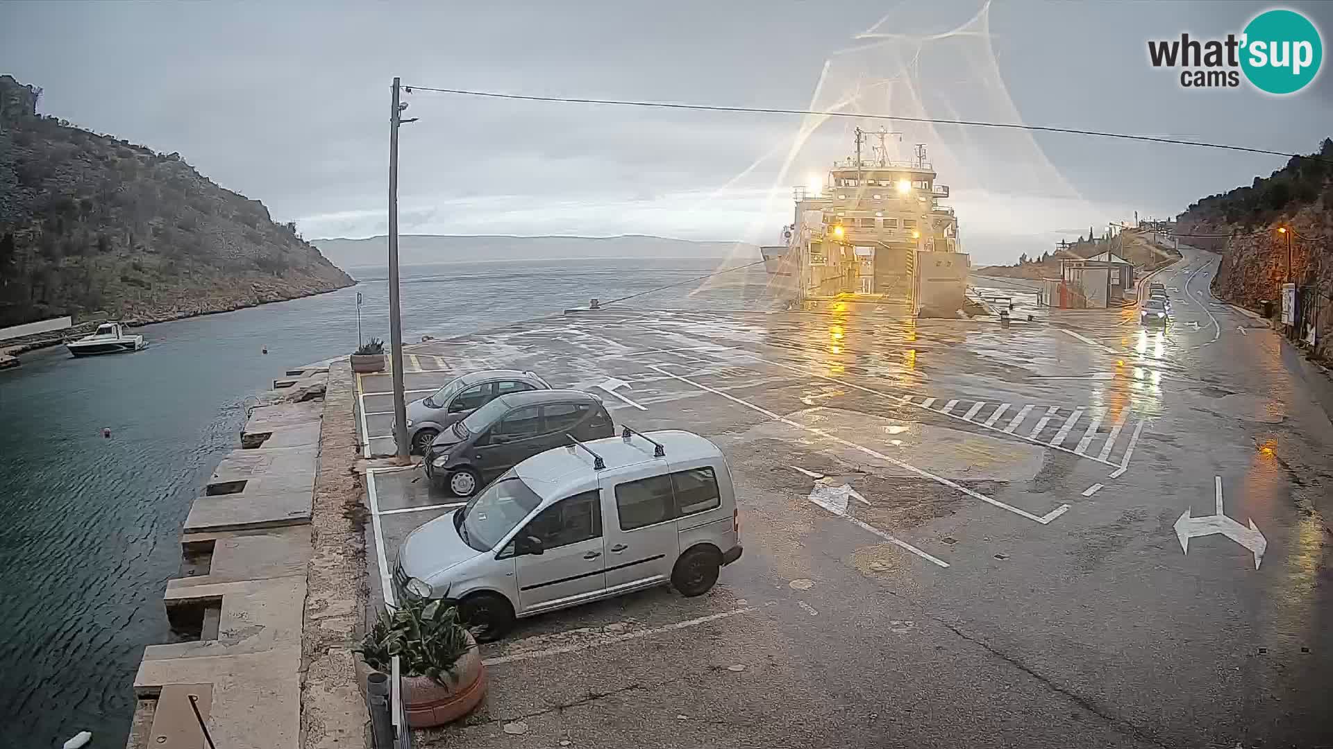 Webcam Prizna ferry port to Pag island