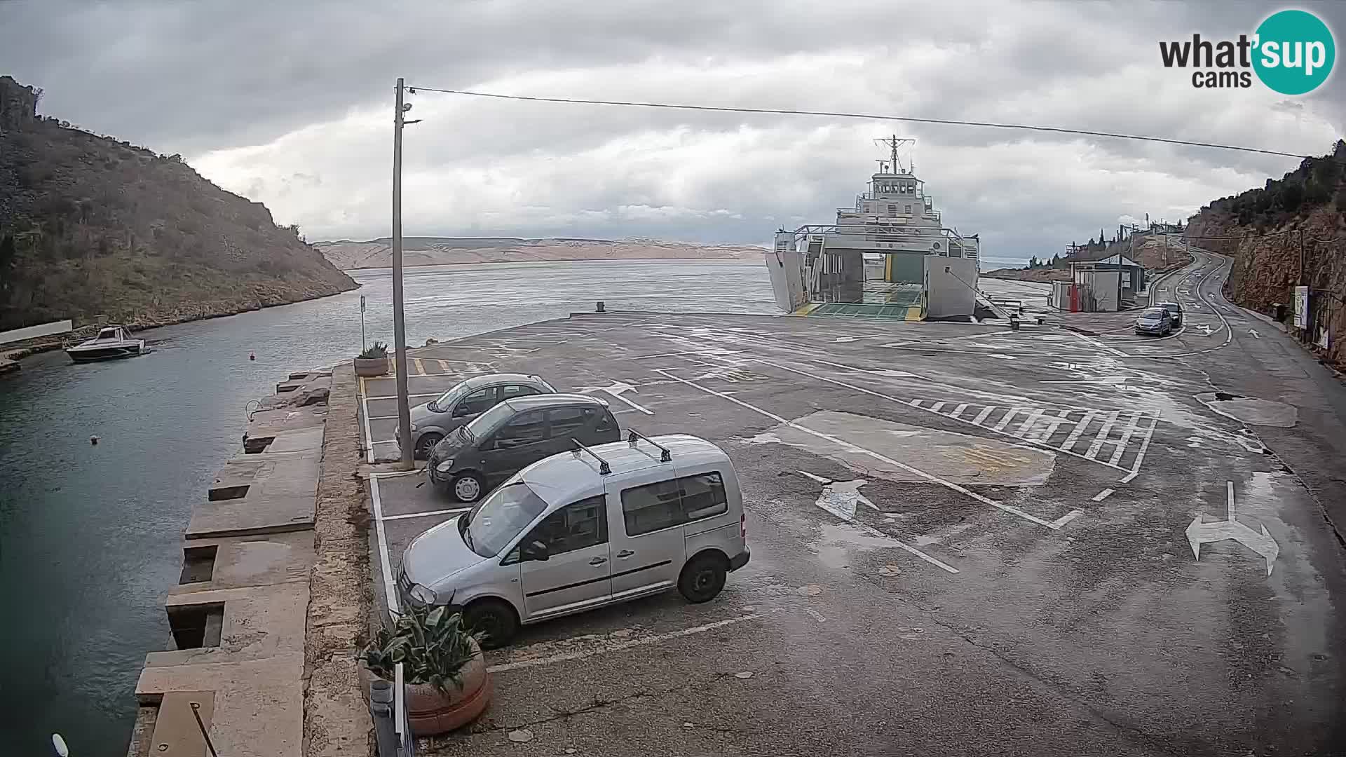 Webcam Prizna ferry port to Pag island