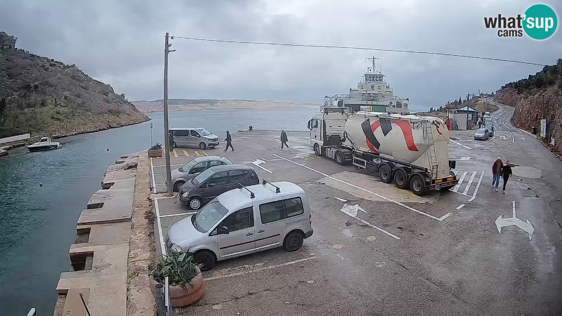 Webcam Prizna ferry port to Pag island