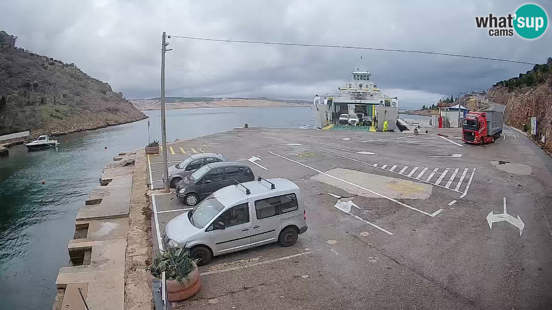 Webcam Prizna ferry port to Pag island